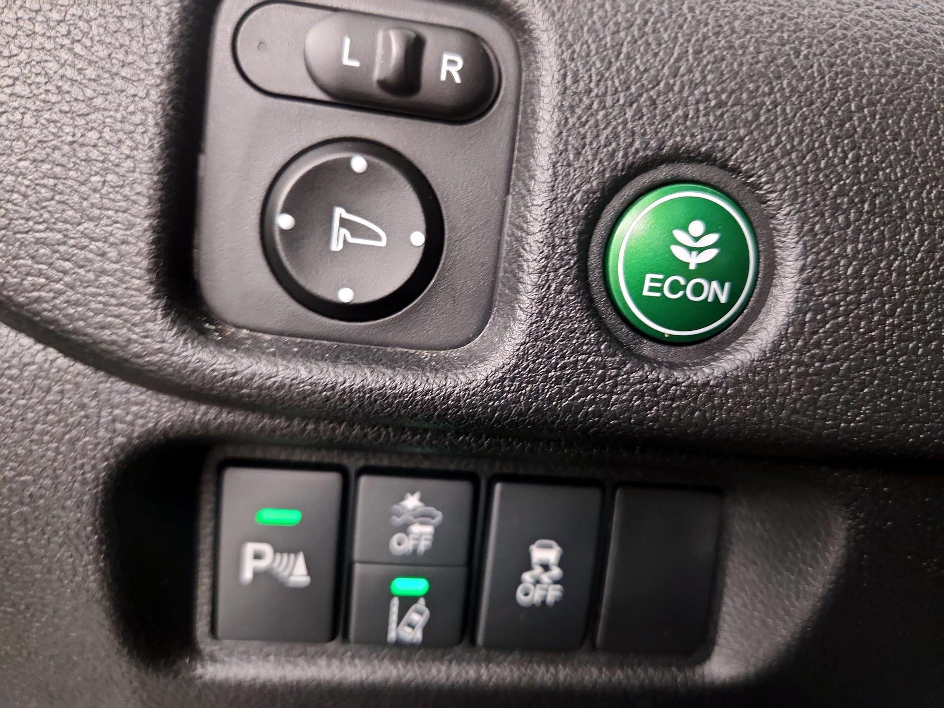 Thumbnail: 2019 Honda Pilot - 13