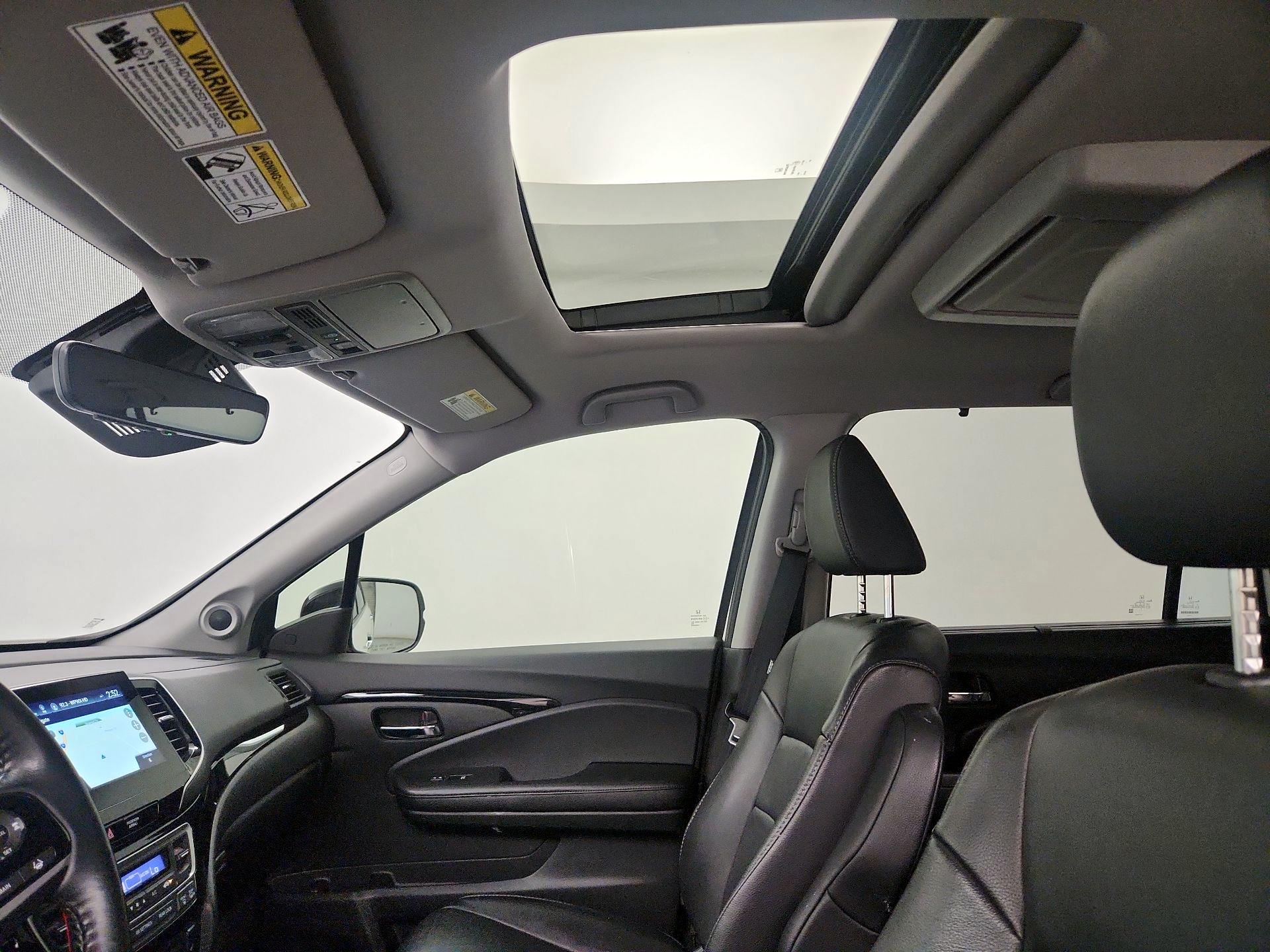 Thumbnail: 2019 Honda Pilot - 20