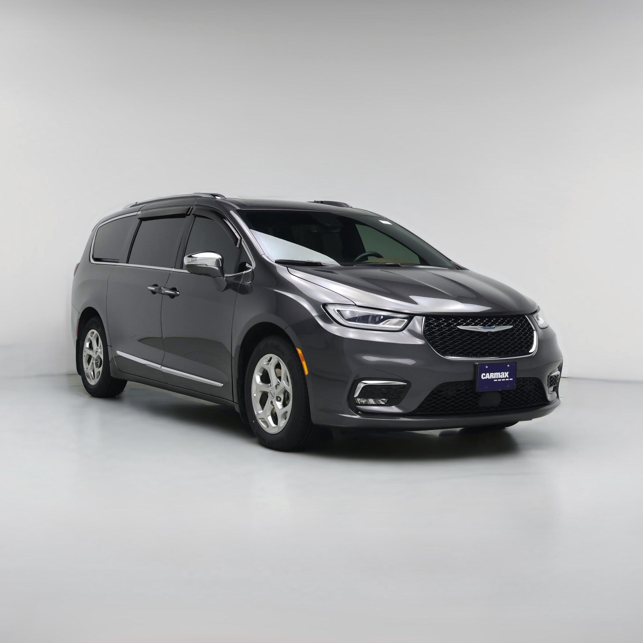 Thumbnail: 2021 Chrysler Pacifica - 1