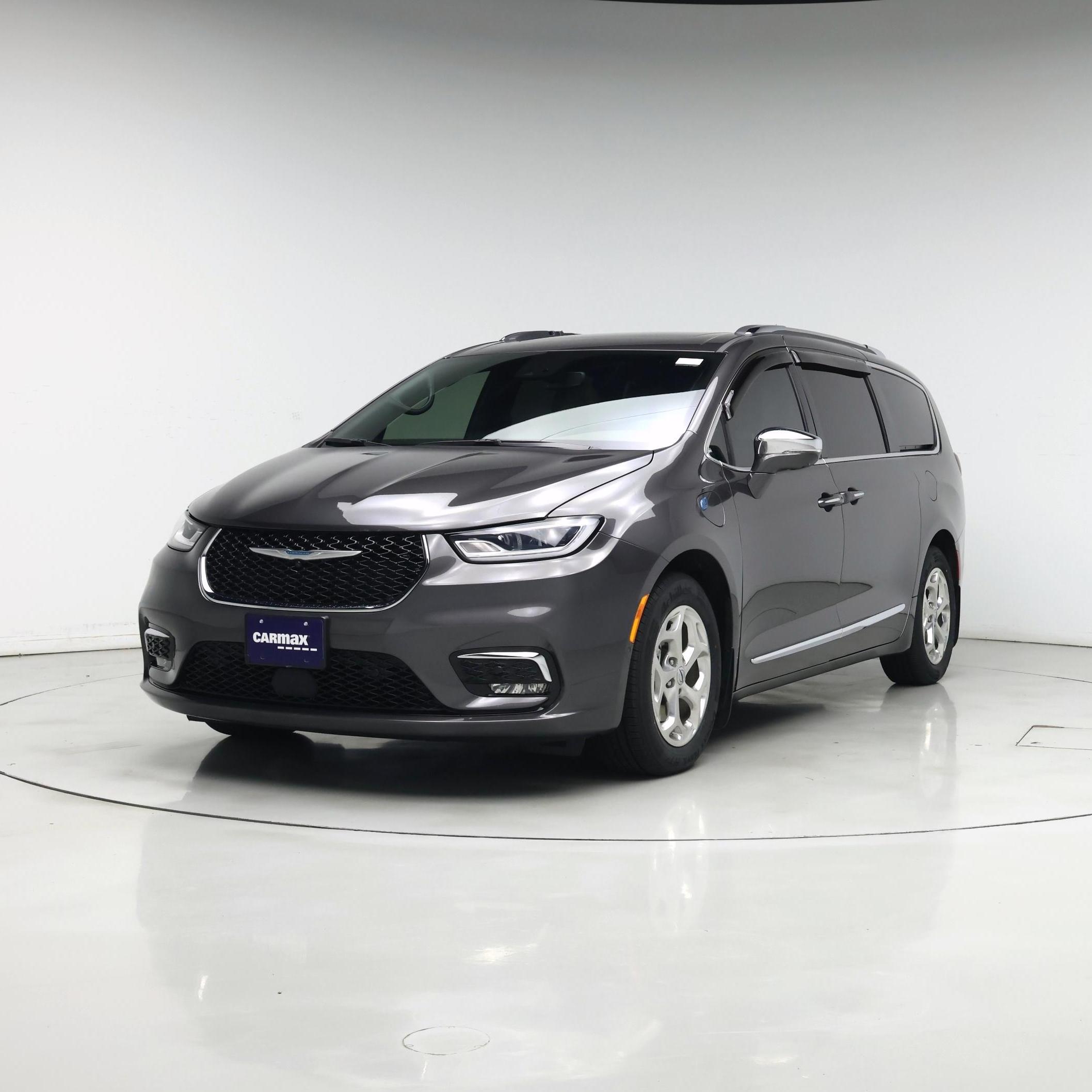 Thumbnail: 2021 Chrysler Pacifica - 4