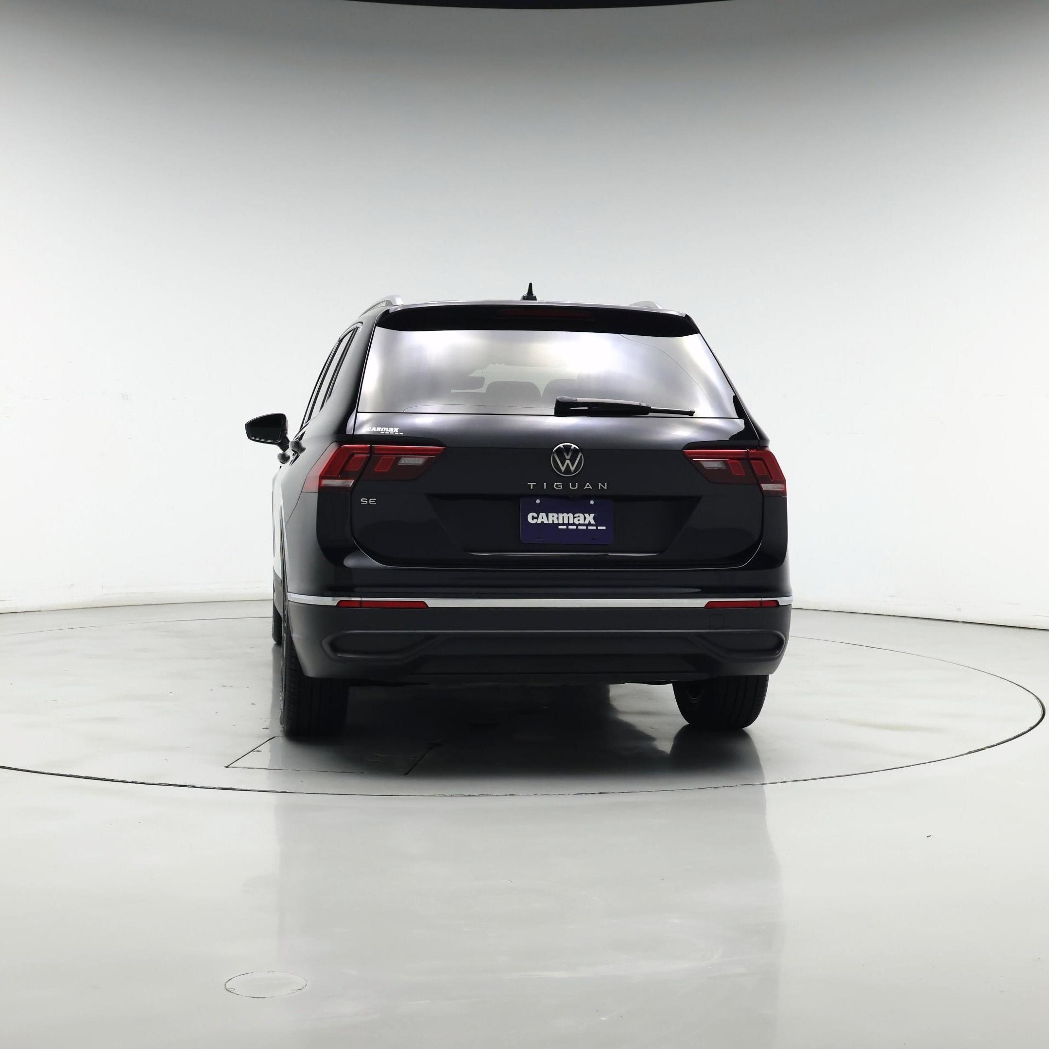 Thumbnail: 2023 Volkswagen Tiguan - 6