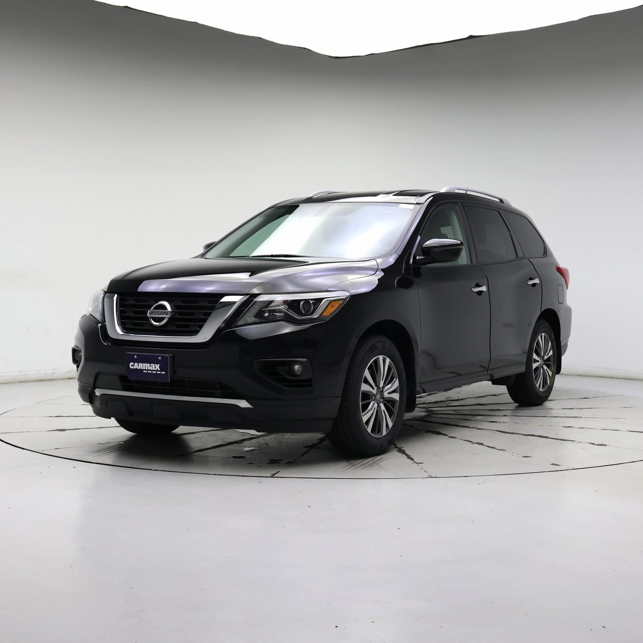 Thumbnail: 2017 Nissan Pathfinder - 4
