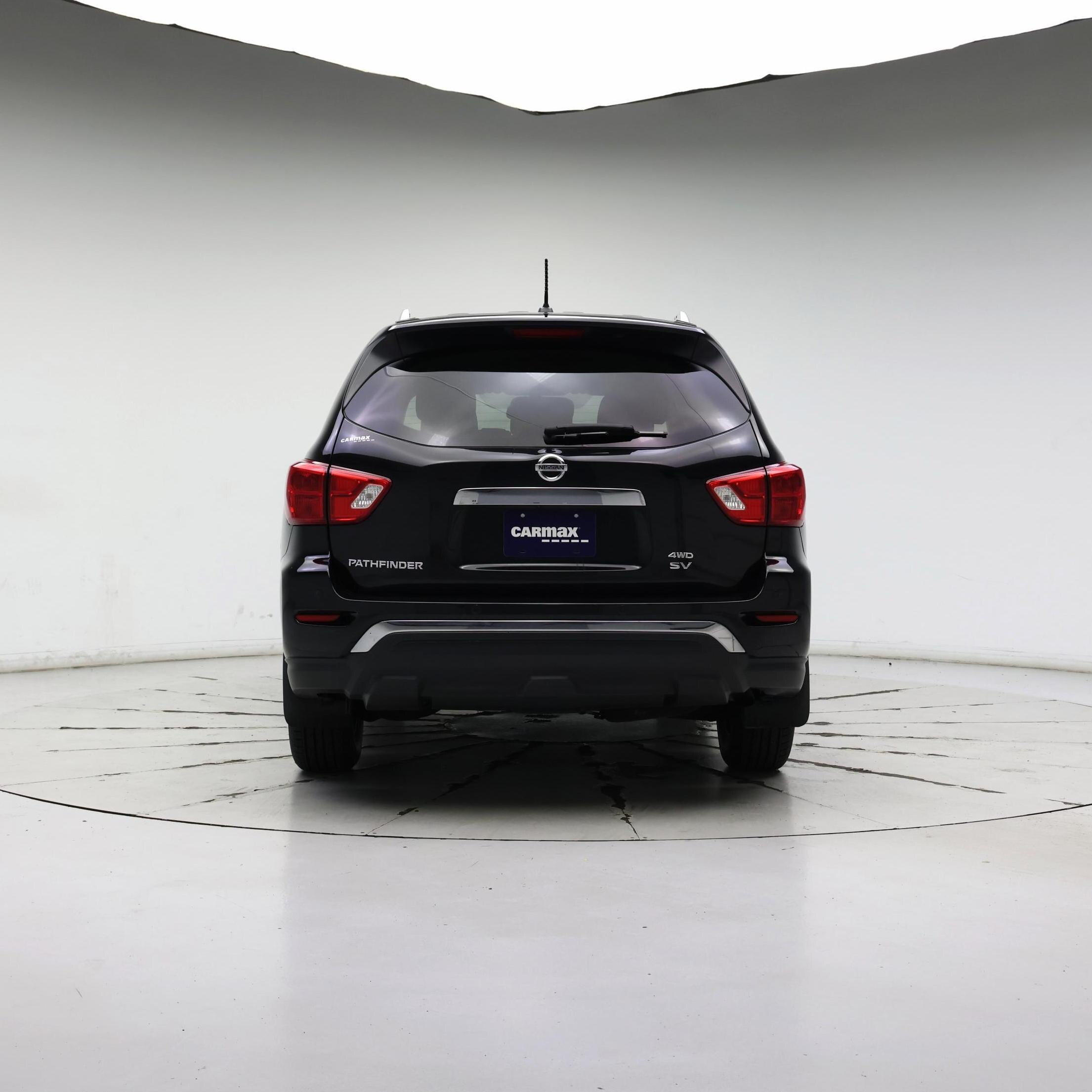 Thumbnail: 2017 Nissan Pathfinder - 6