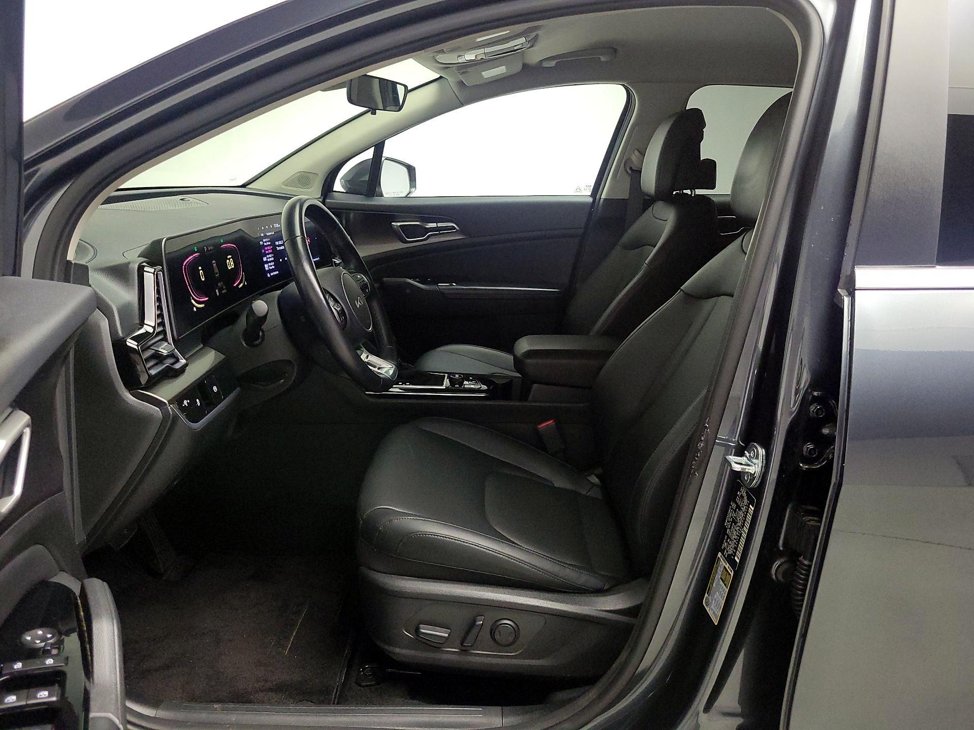 Thumbnail: 2023 Kia Sportage - 11