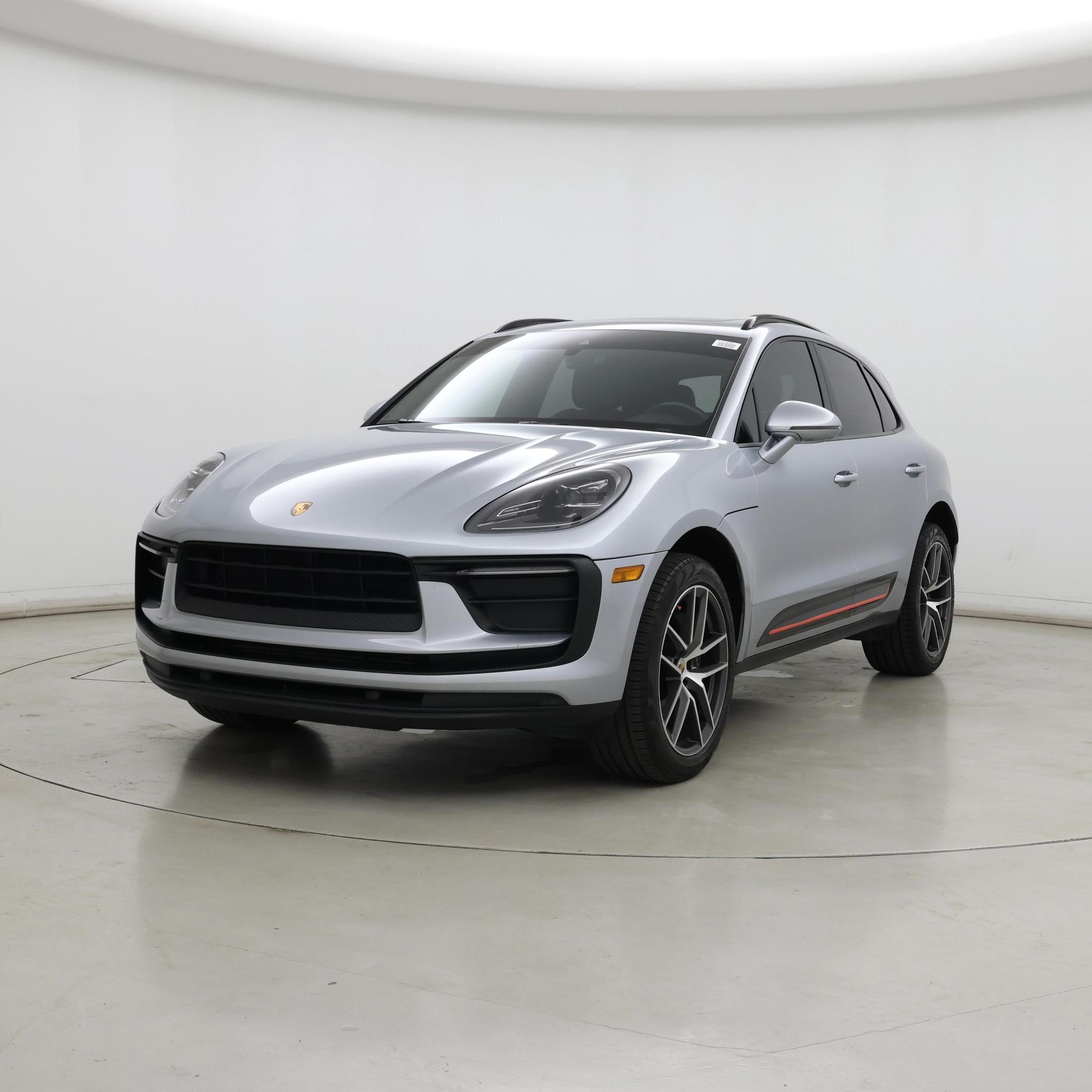 Thumbnail: 2022 Porsche Macan - 4