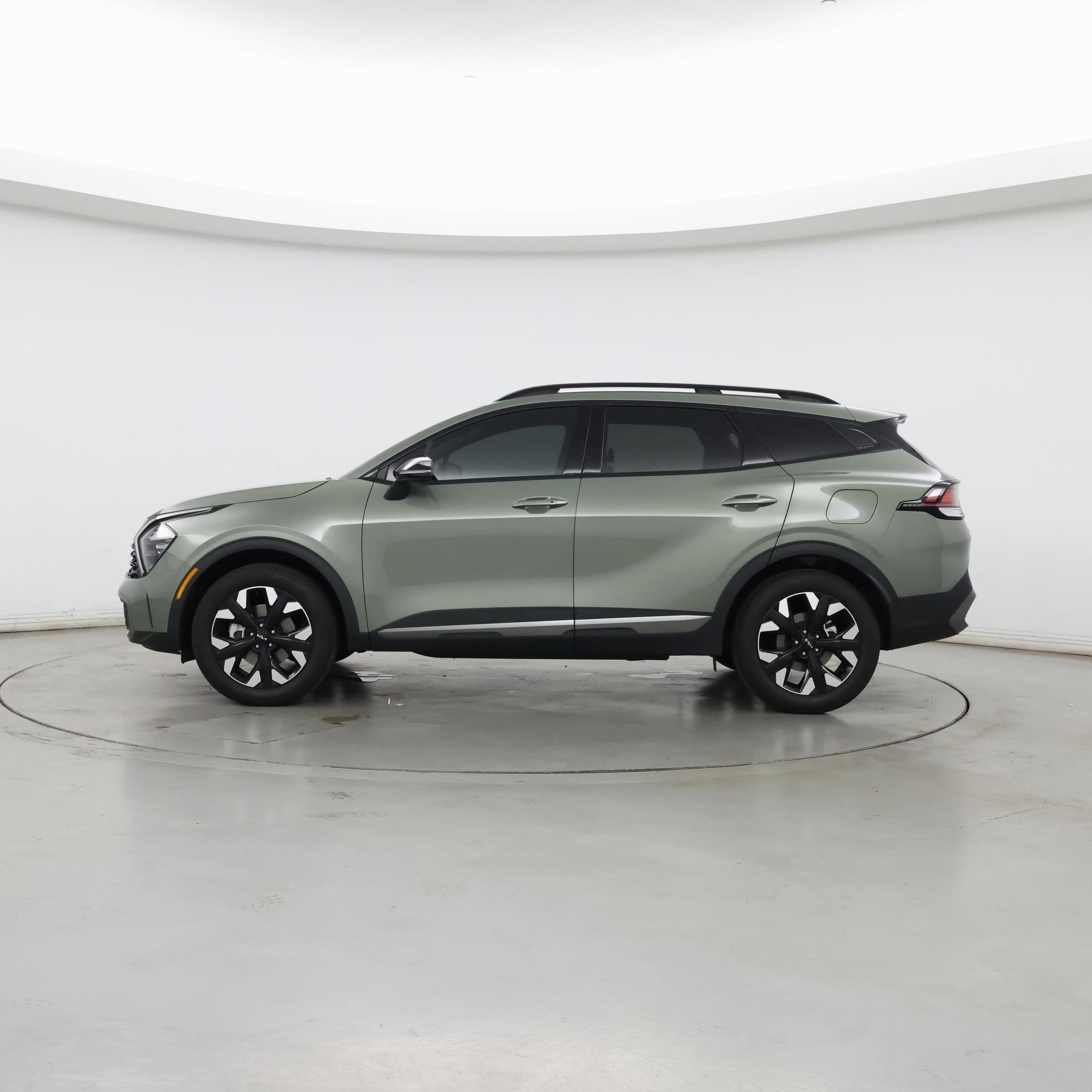 Thumbnail: 2023 Kia Sportage - 3