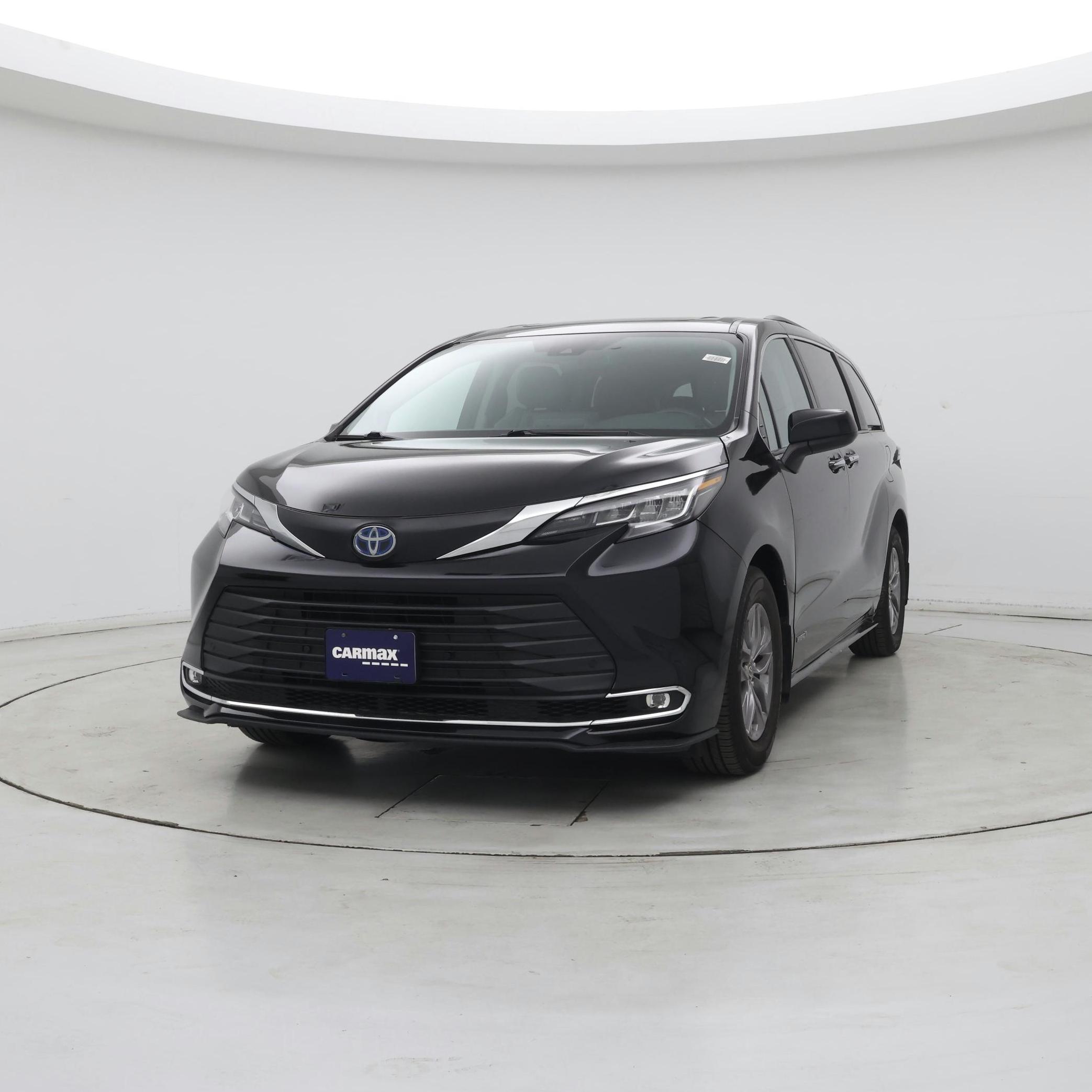 Thumbnail: 2021 Toyota Sienna - 4