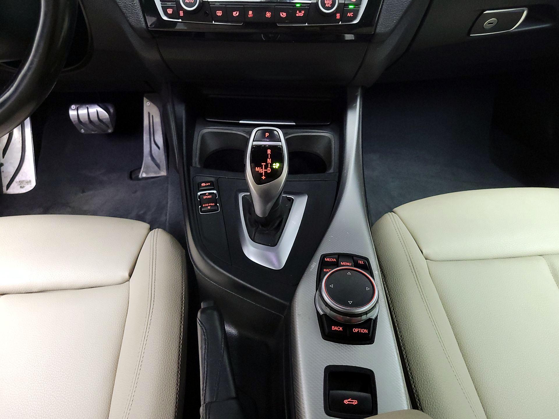 Thumbnail: 2016 BMW 2 Series - 17