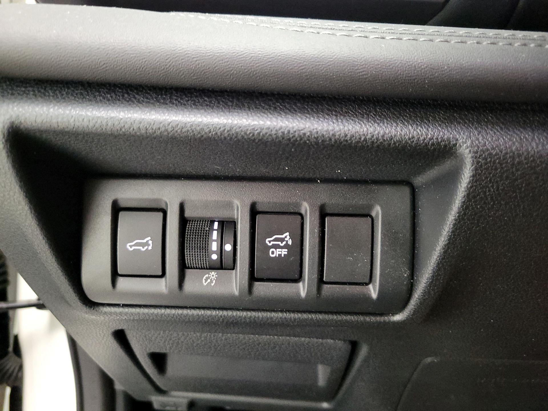 Thumbnail: 2022 Subaru Outback - 13