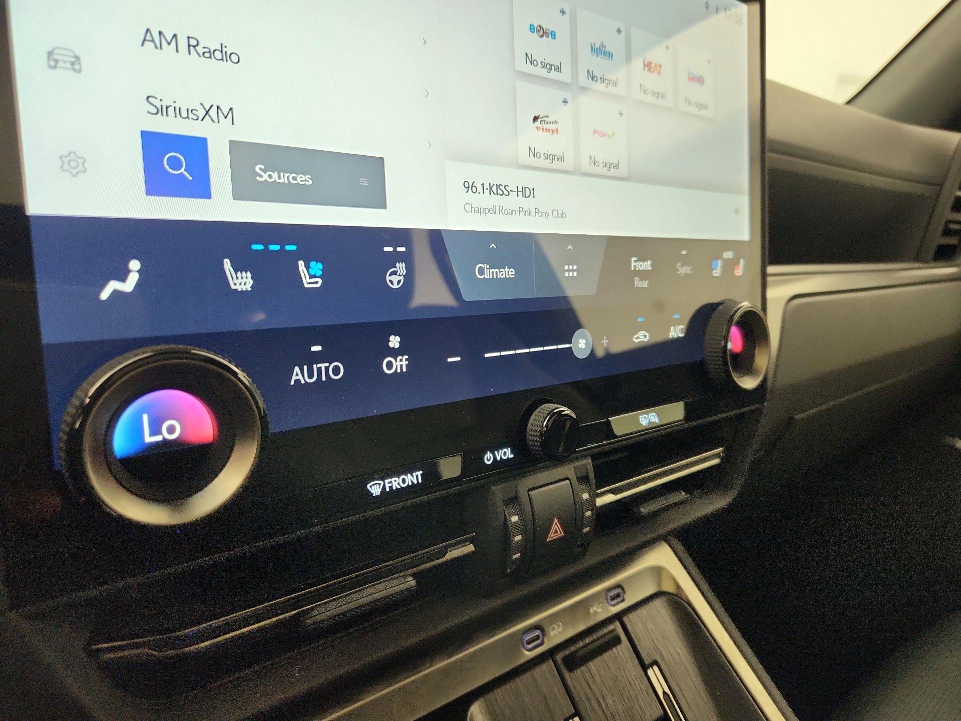 Thumbnail: 2024 Lexus GX - 17