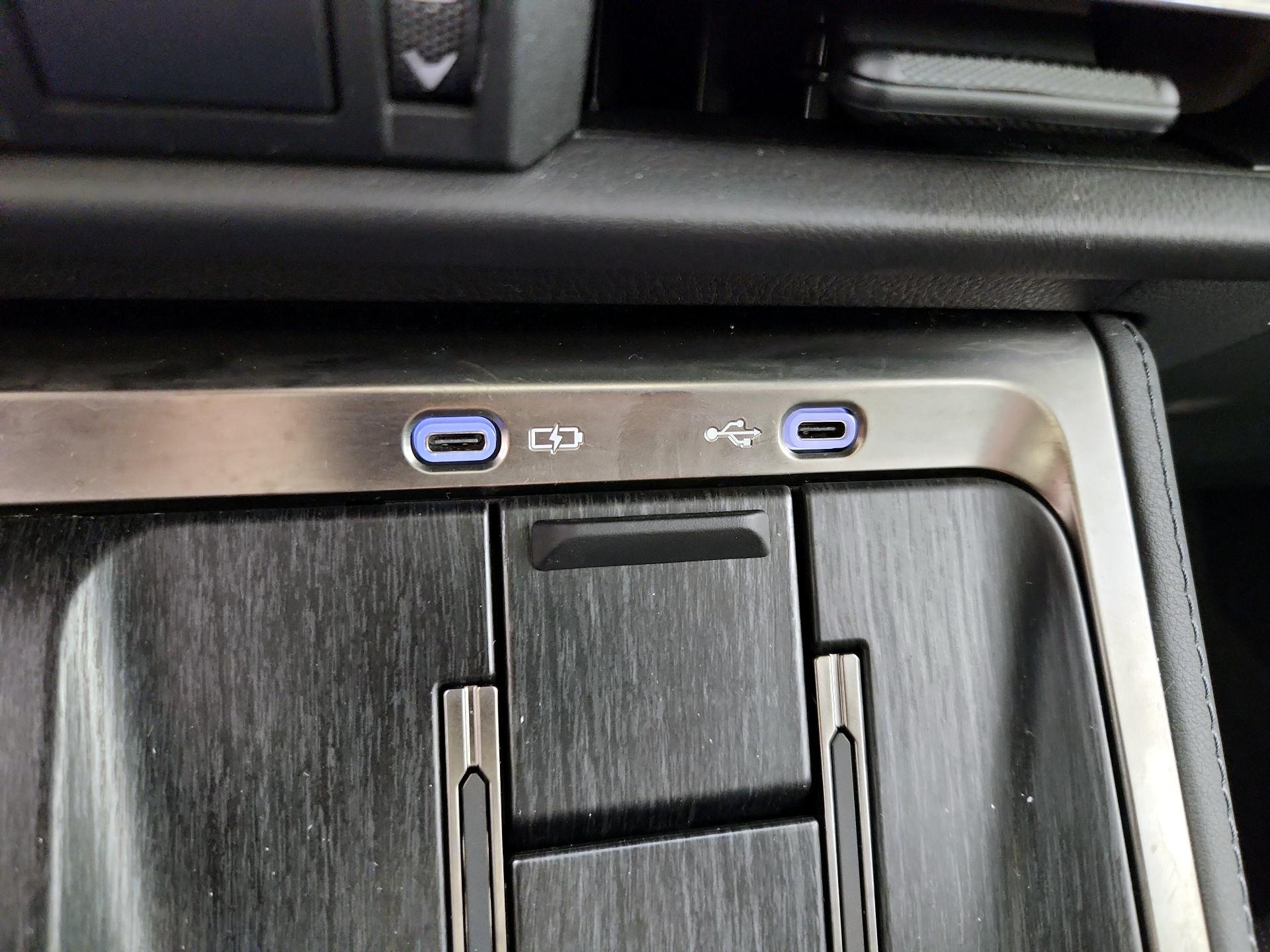 Thumbnail: 2024 Lexus GX - 19