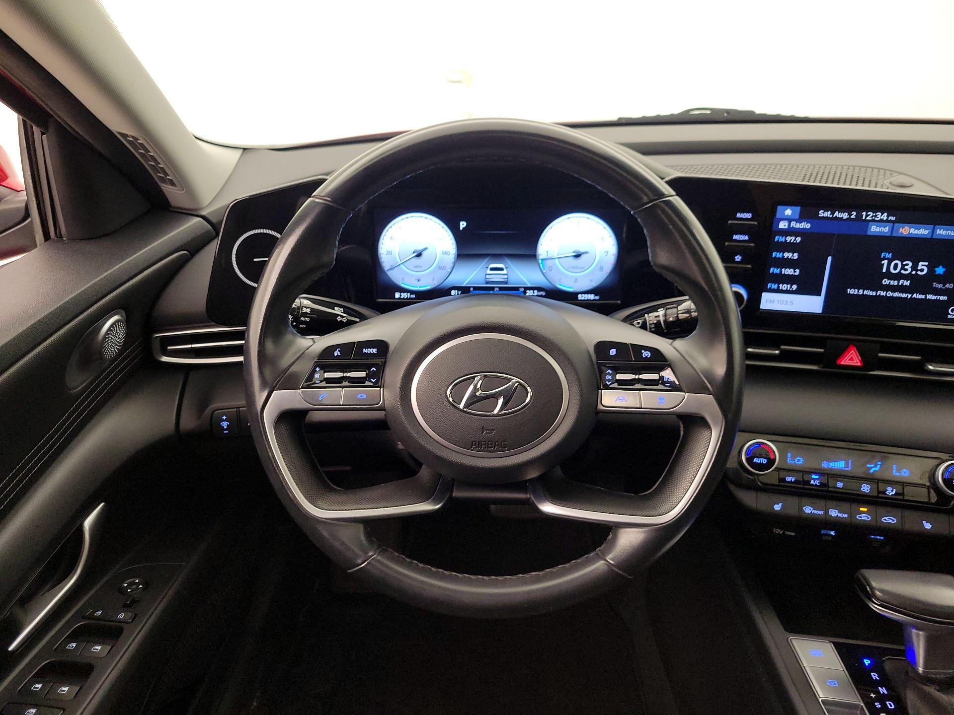 Thumbnail: 2022 Hyundai Elantra - 10