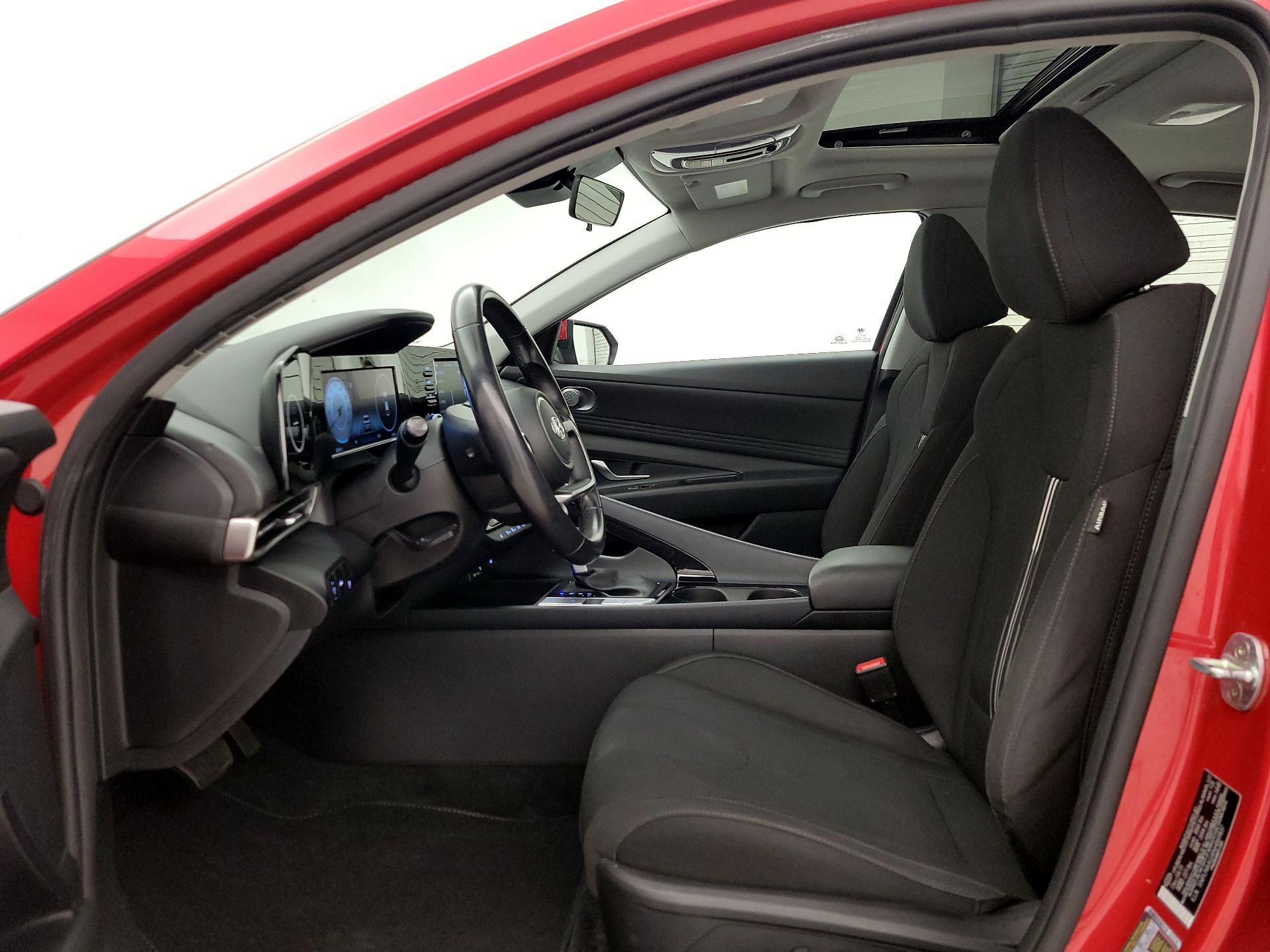 Thumbnail: 2022 Hyundai Elantra - 19