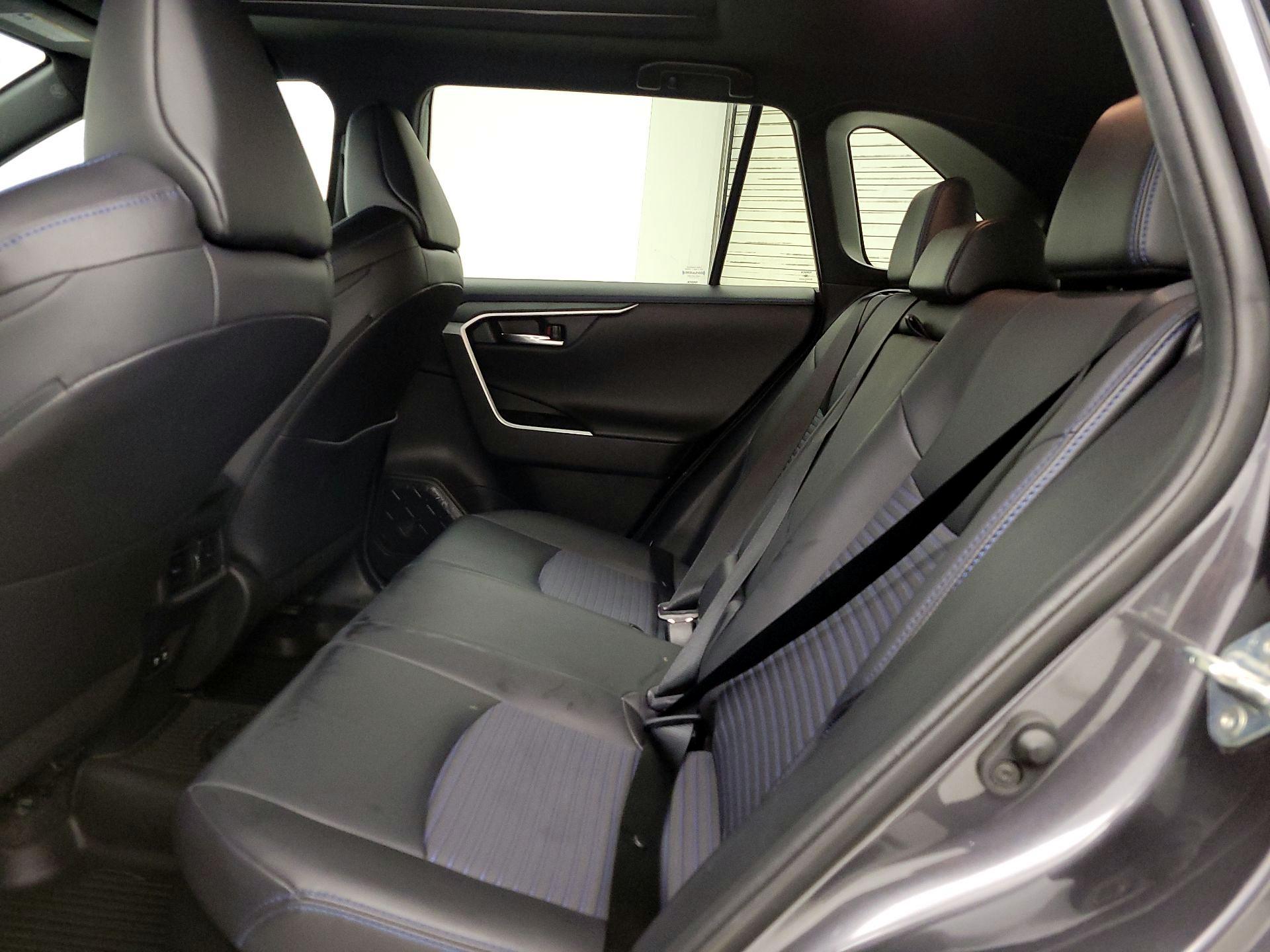 Thumbnail: 2020 Toyota RAV4 - 20