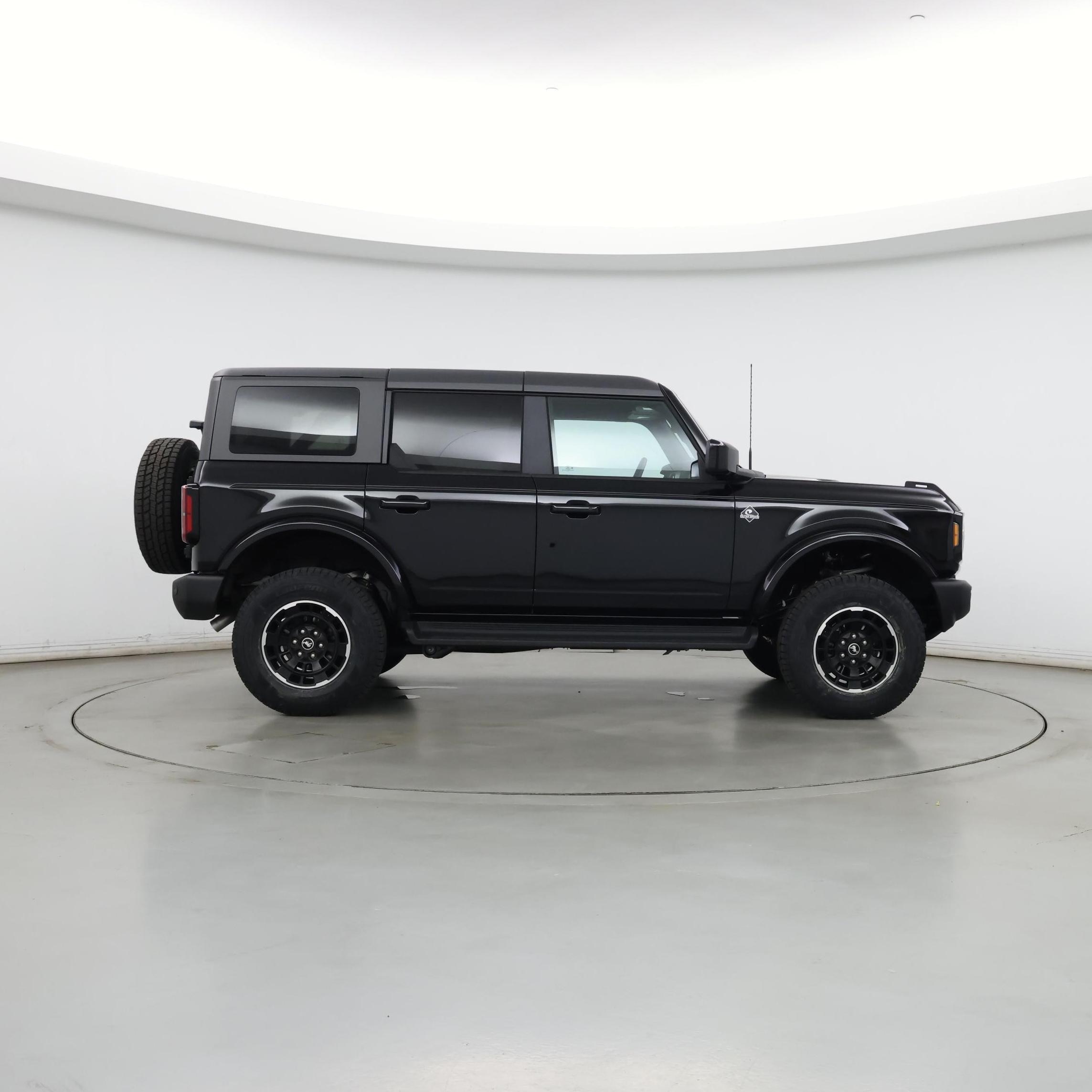 Thumbnail: 2025 Ford Bronco - 7