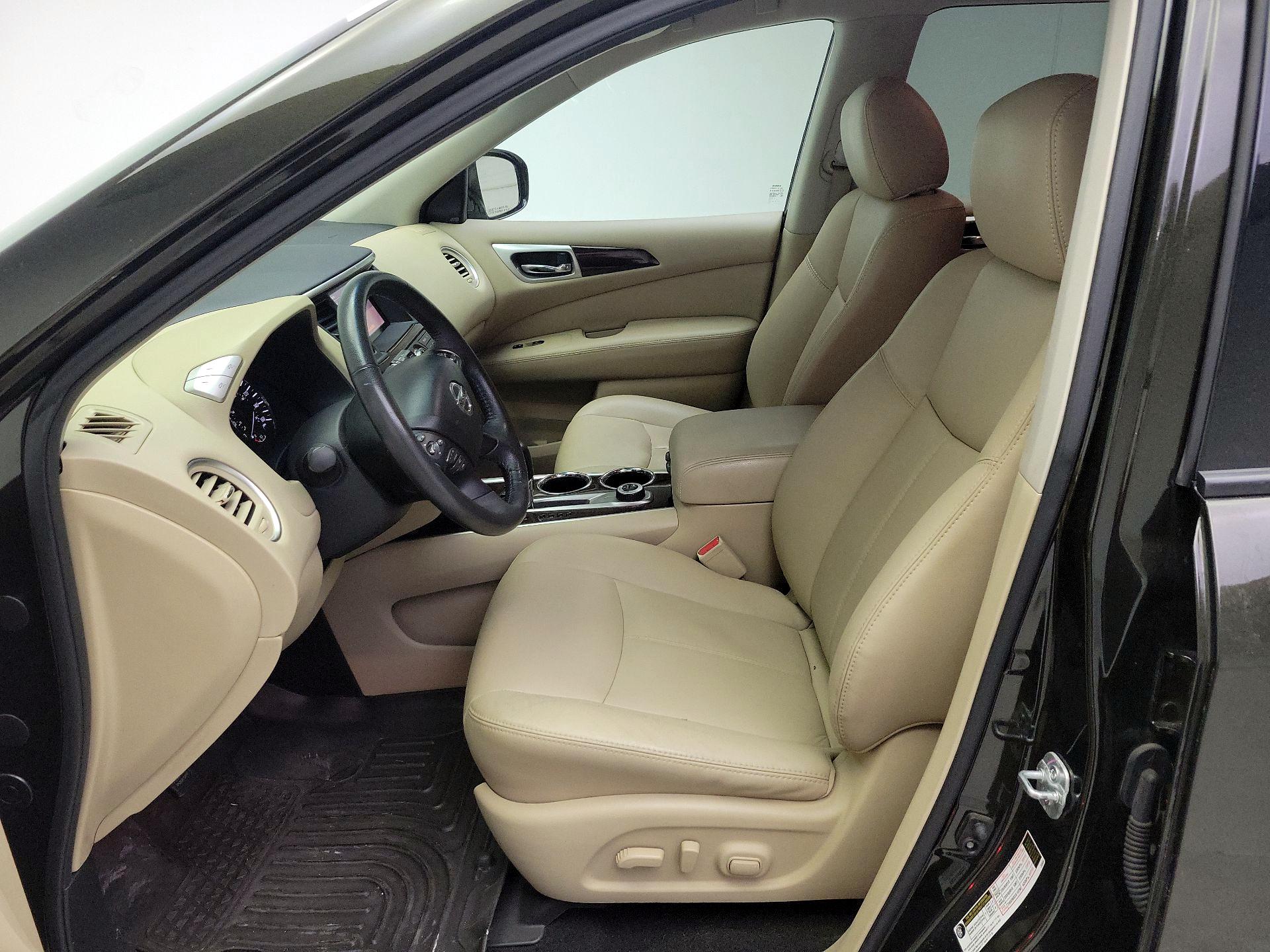 Thumbnail: 2016 Nissan Pathfinder - 11