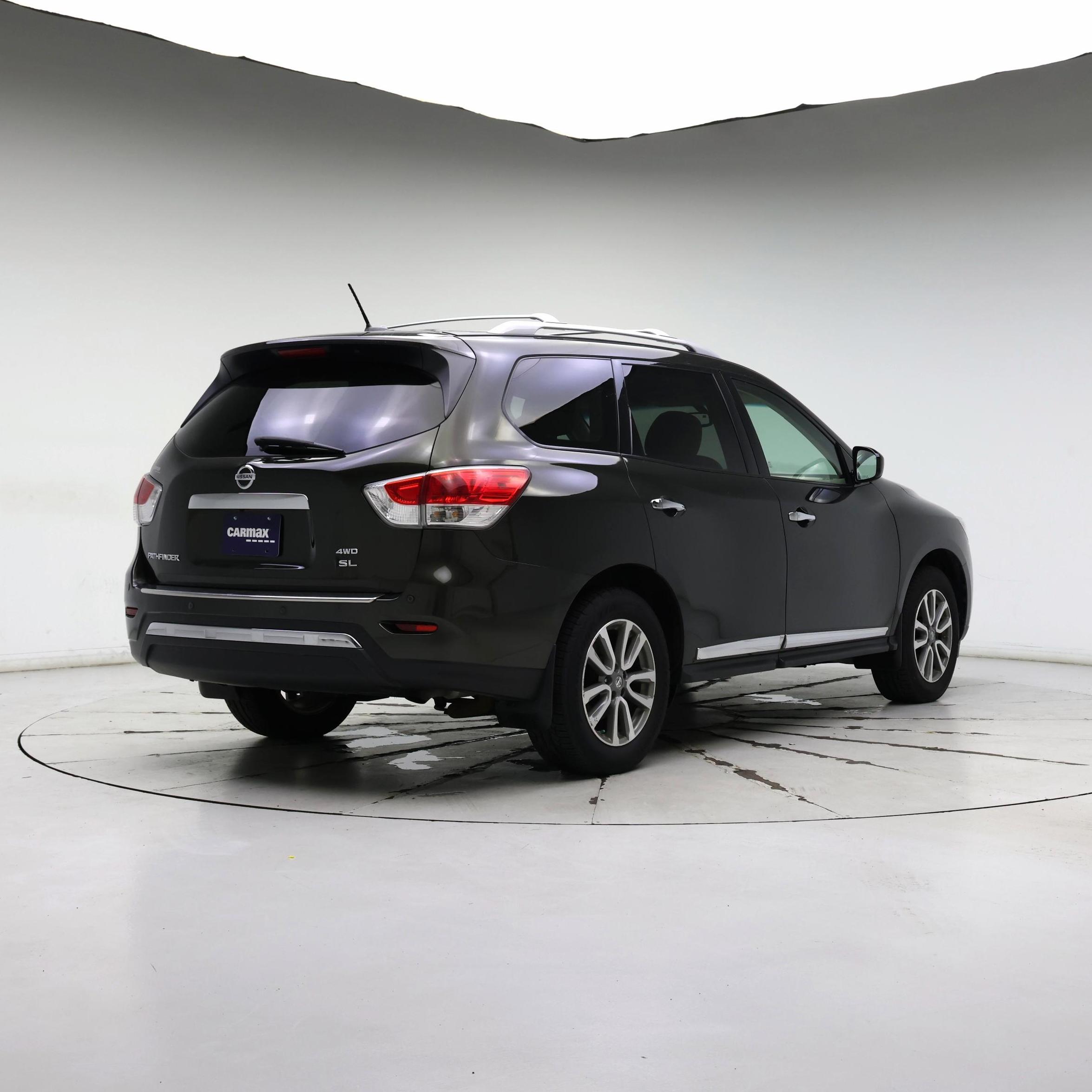 Thumbnail: 2016 Nissan Pathfinder - 8