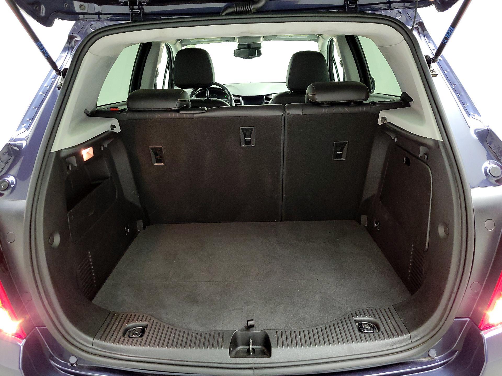 Thumbnail: 2019 Chevrolet Trax - 19