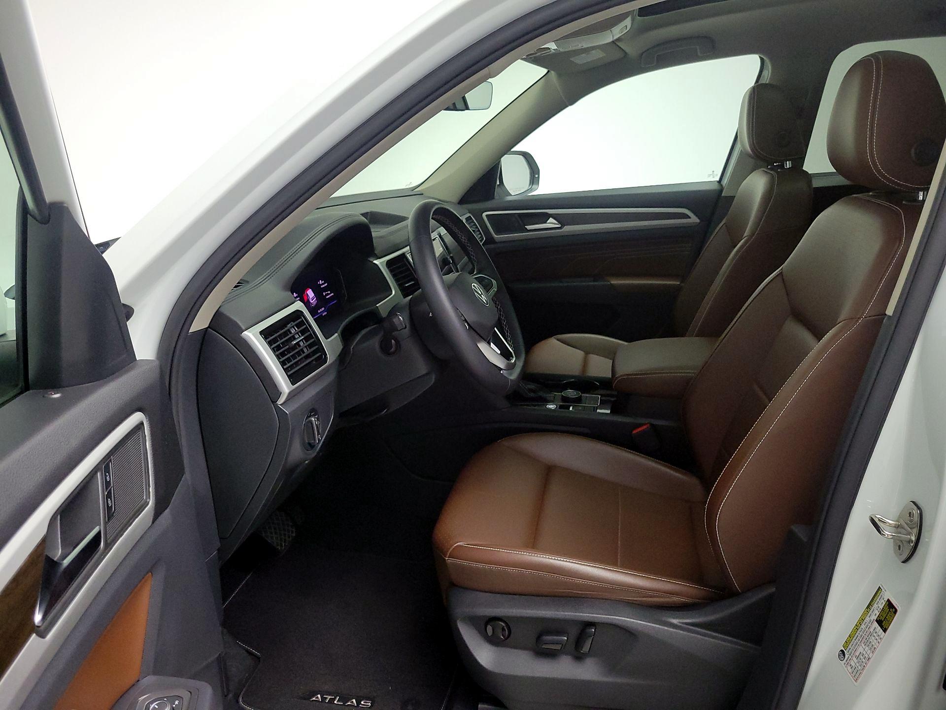 Thumbnail: 2022 Volkswagen Atlas - 11