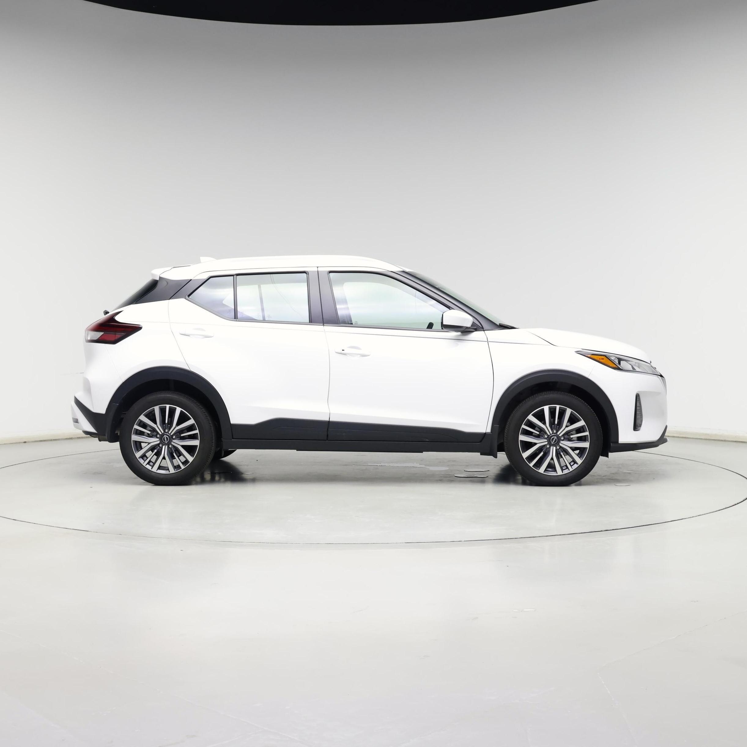Thumbnail: 2024 Nissan Kicks - 7
