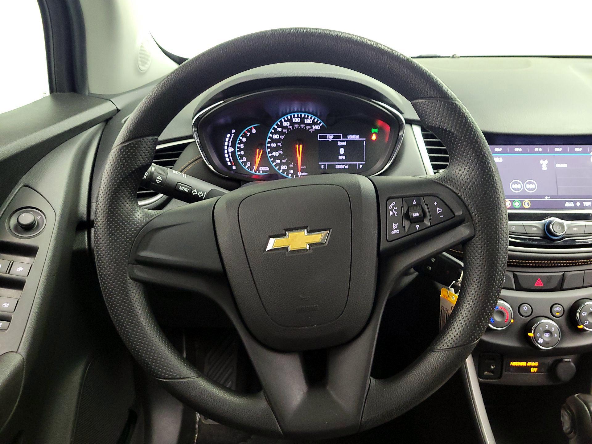 Thumbnail: 2018 Chevrolet Trax - 10