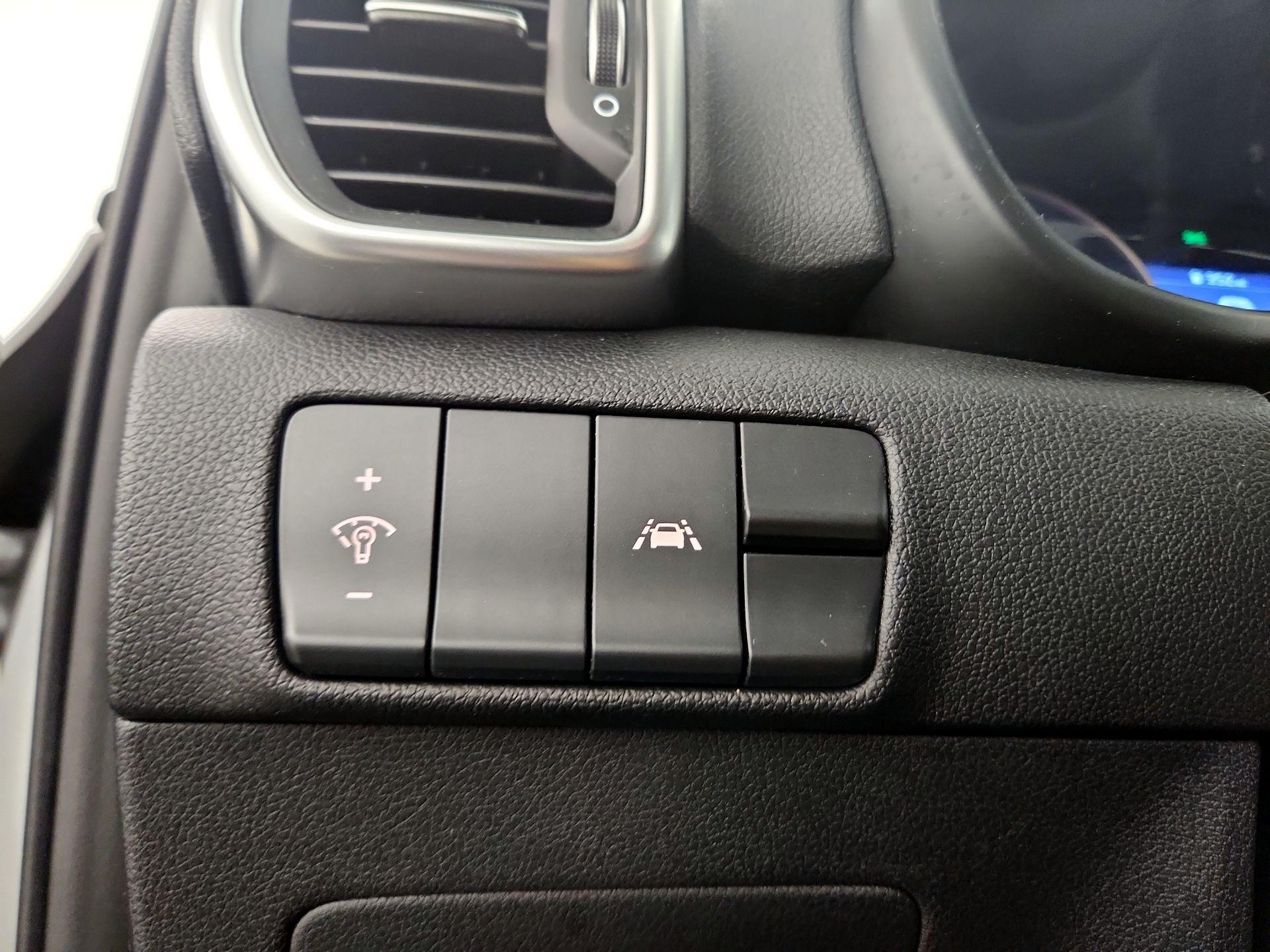 Thumbnail: 2021 Kia Sportage - 13