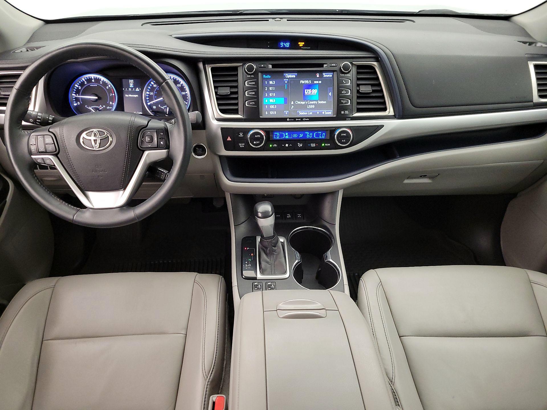 Thumbnail: 2016 Toyota Highlander - 9