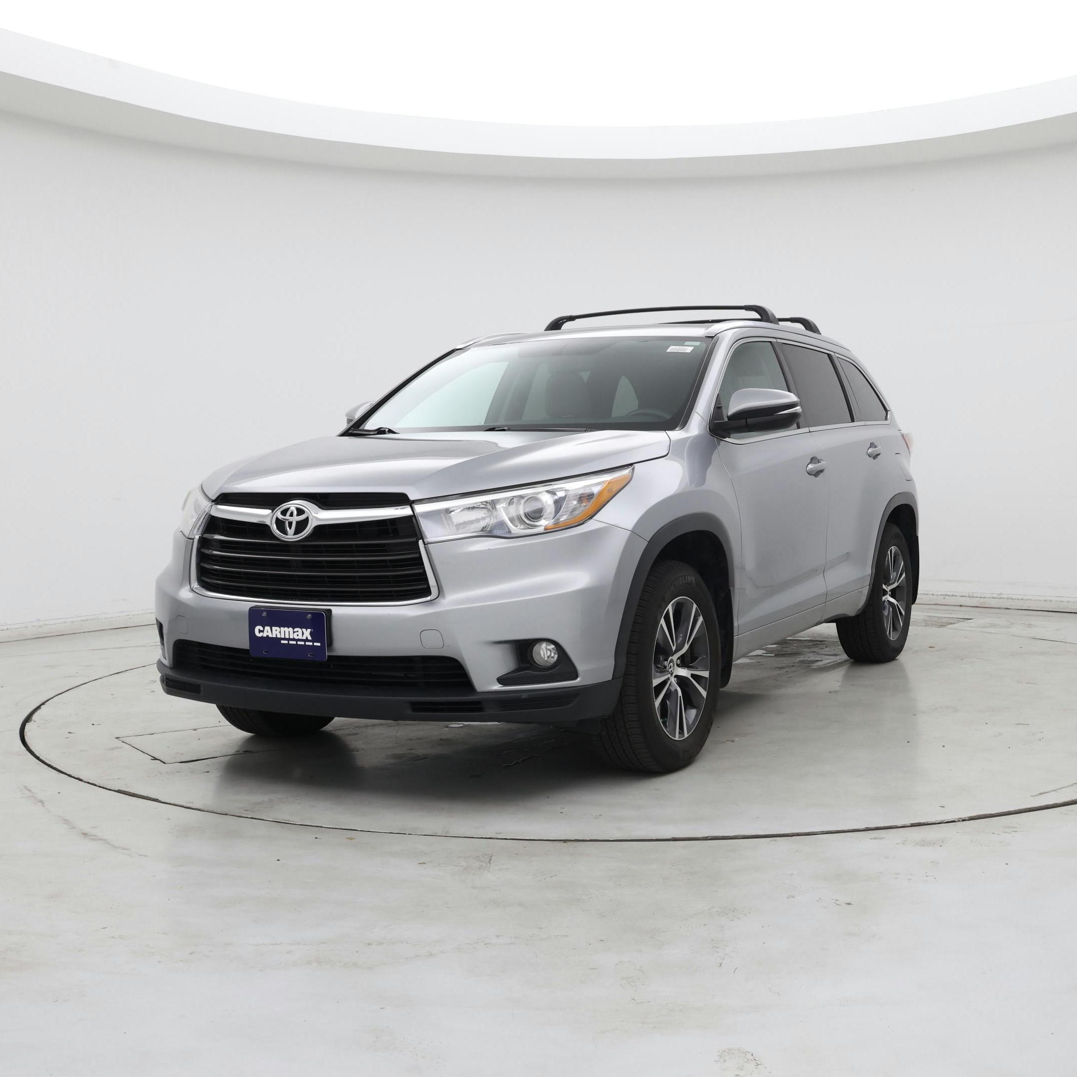 Thumbnail: 2016 Toyota Highlander - 4