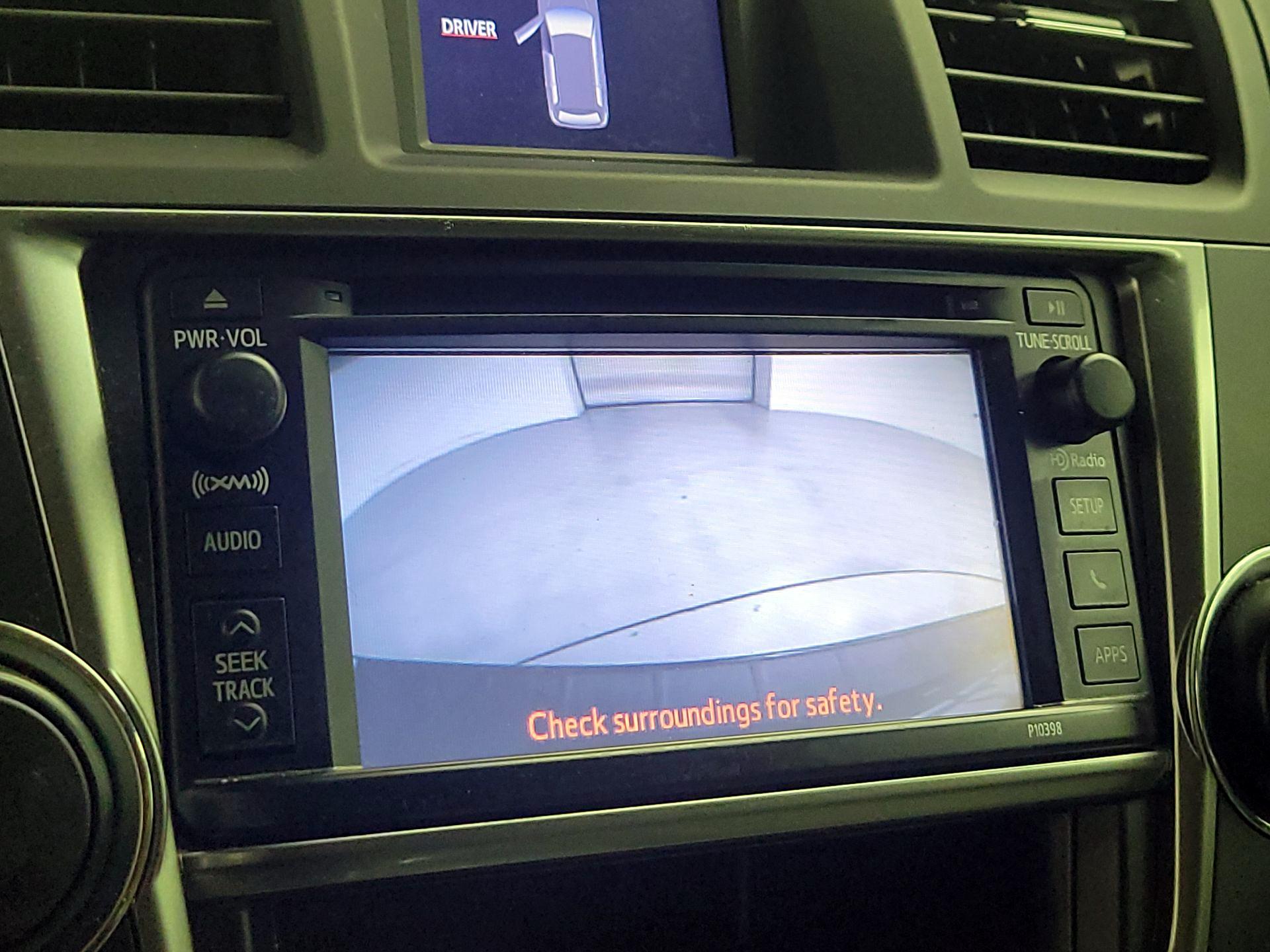 Thumbnail: 2013 Toyota Highlander - 14