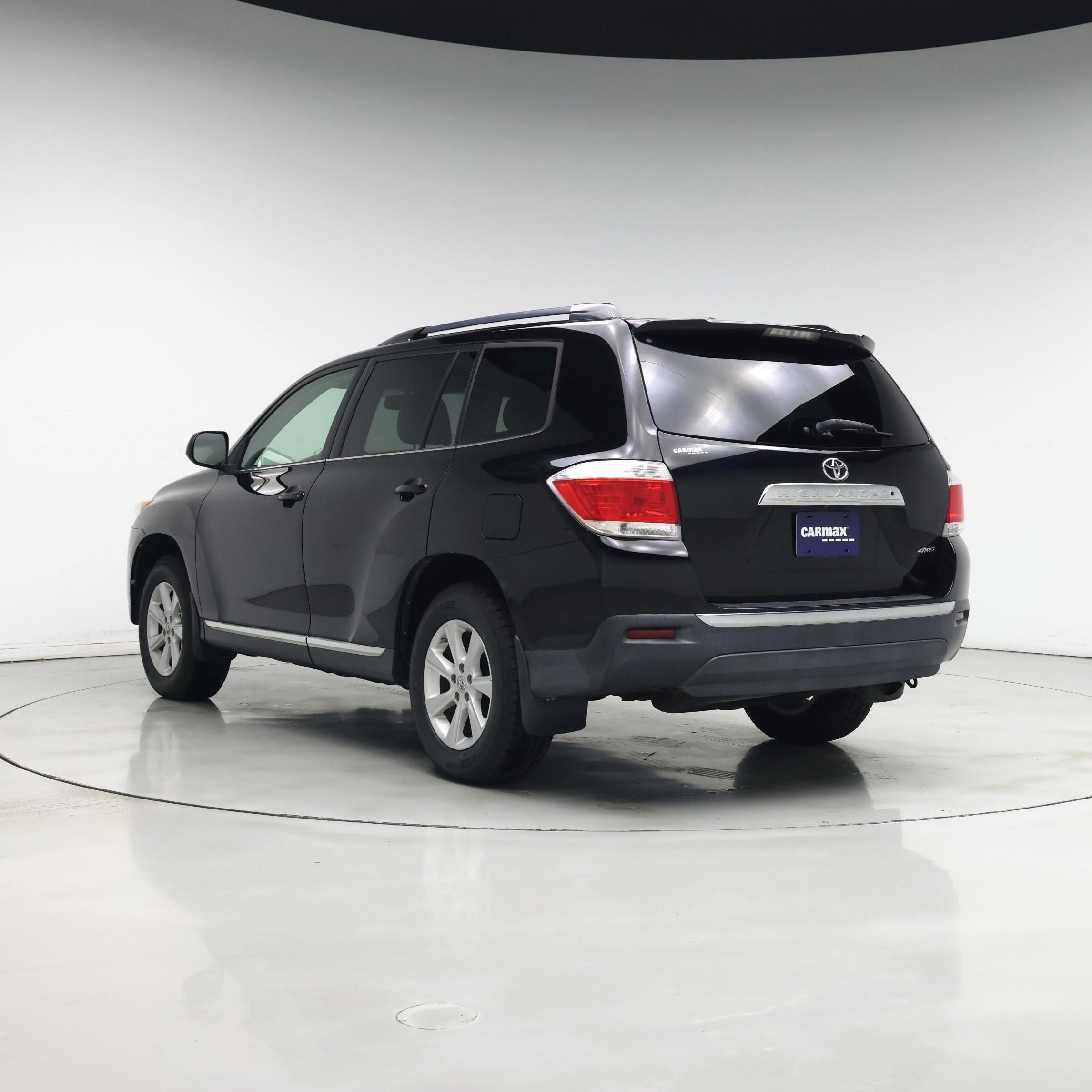 Thumbnail: 2013 Toyota Highlander - 2