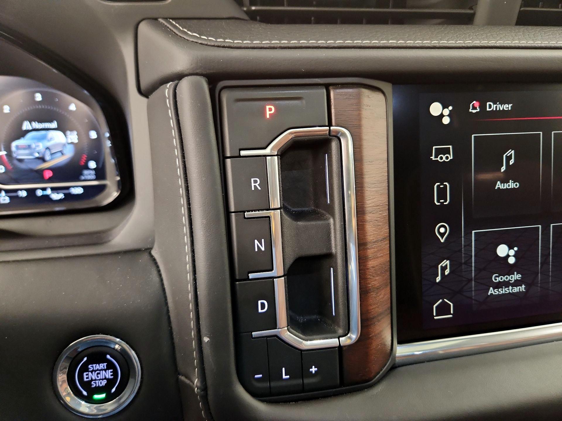 Thumbnail: 2023 GMC Yukon - 17