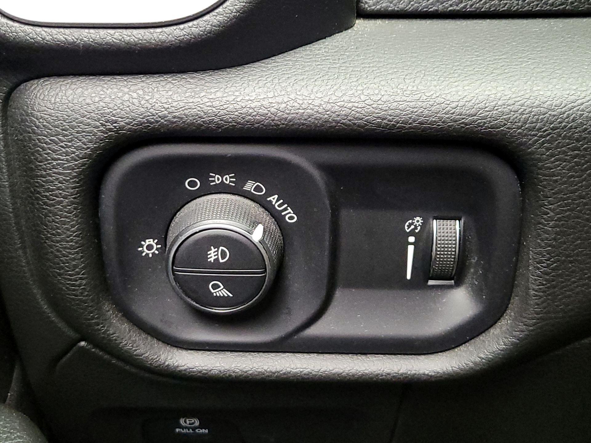 Thumbnail: 2023 RAM 1500 - 13