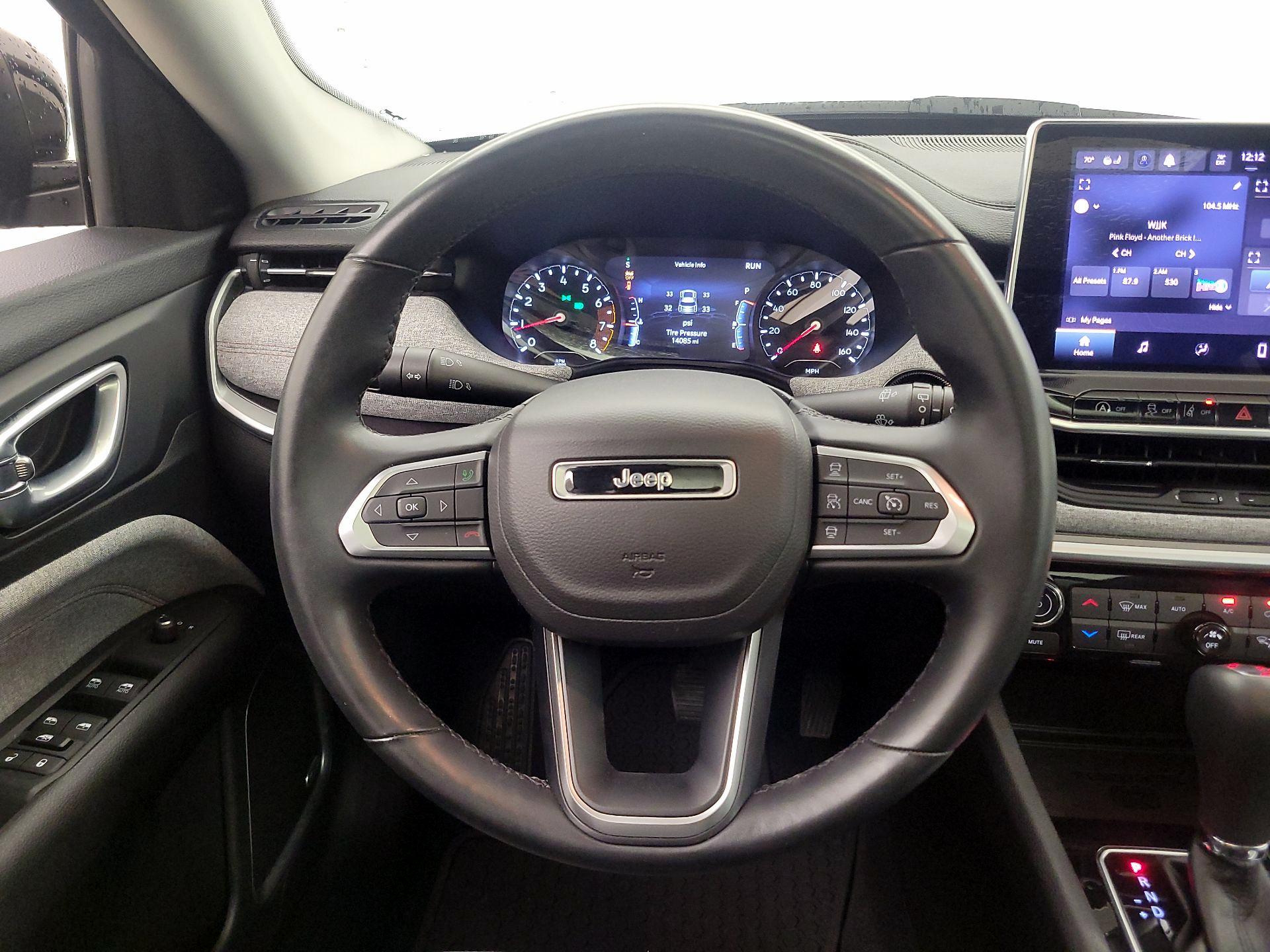 Thumbnail: 2022 Jeep Compass - 10