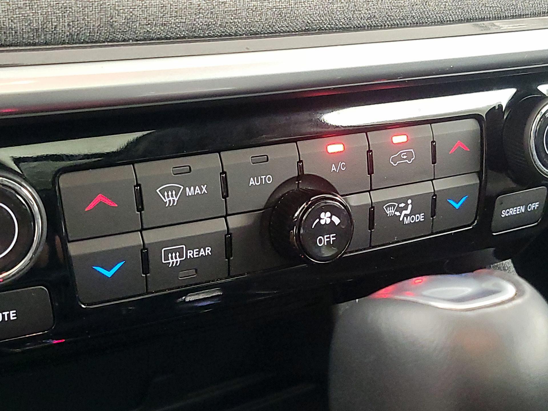 Thumbnail: 2022 Jeep Compass - 16