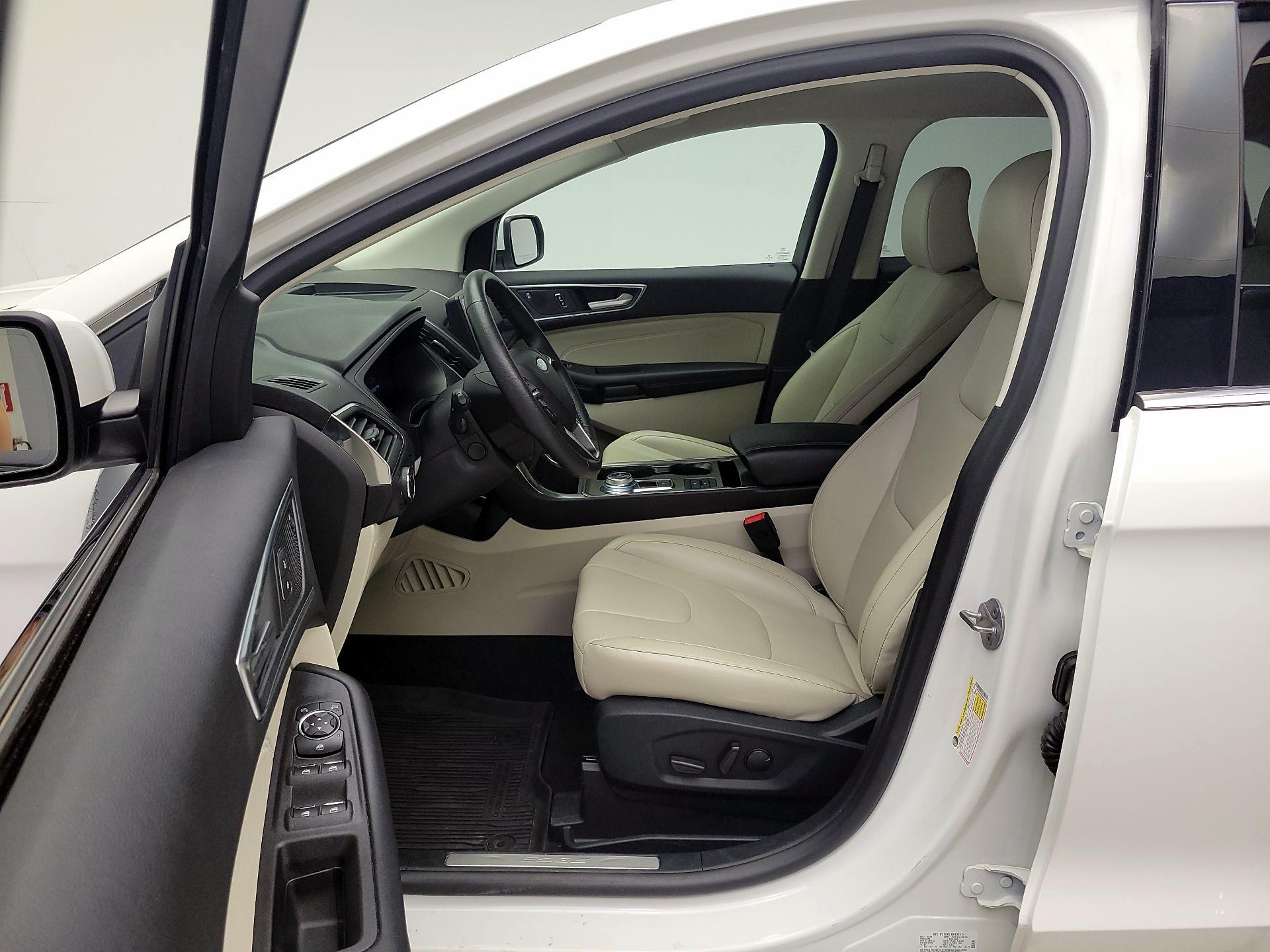 Thumbnail: 2022 Ford Edge - 11
