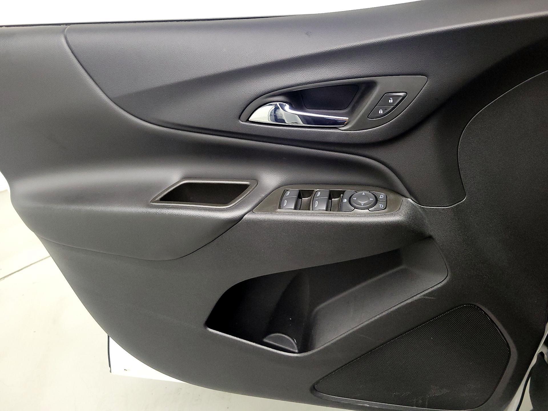 Thumbnail: 2023 Chevrolet Equinox - 12