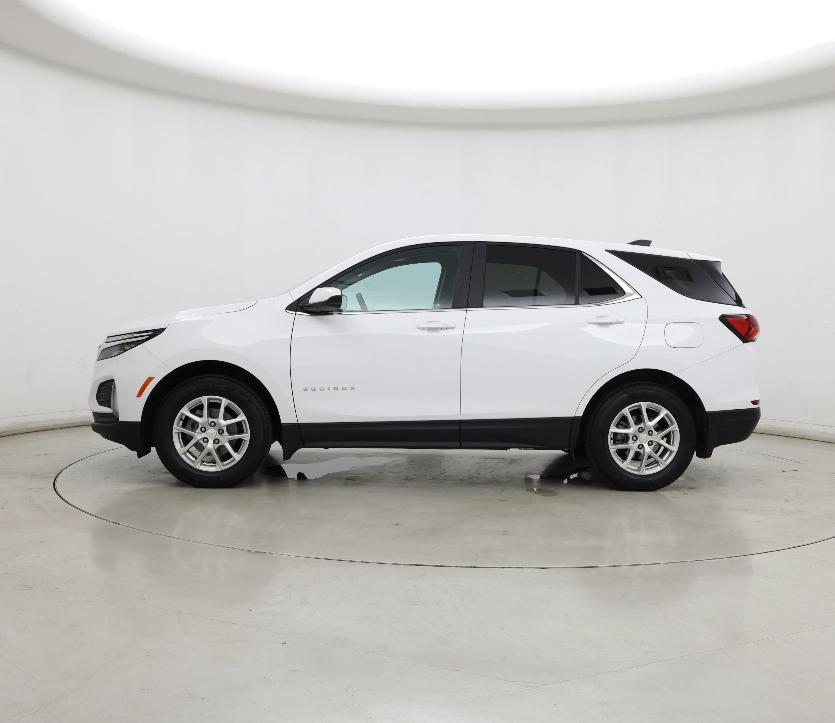 Thumbnail: 2023 Chevrolet Equinox - 3