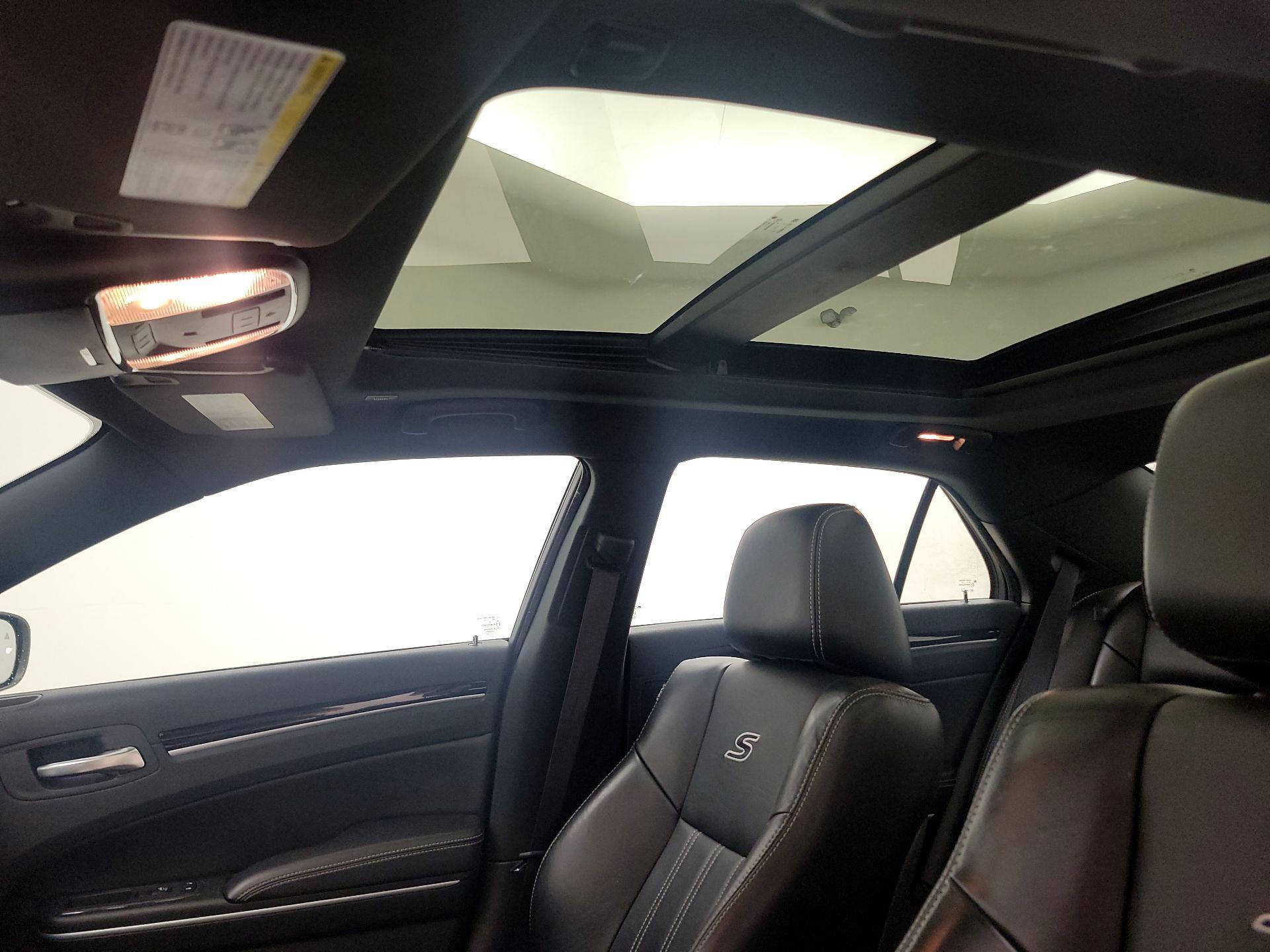 Thumbnail: 2023 Chrysler 300 - 20