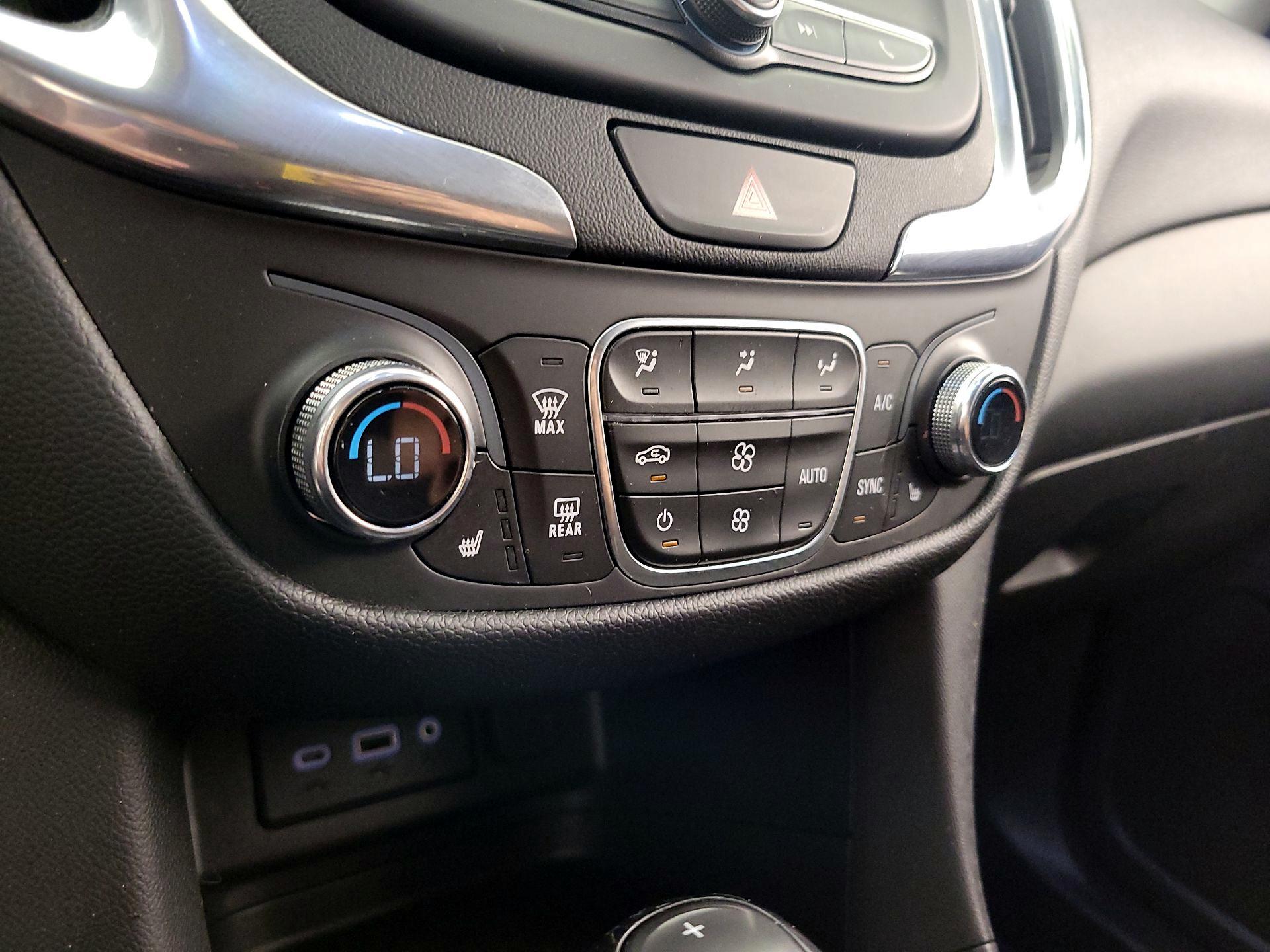 Thumbnail: 2020 Chevrolet Equinox - 16