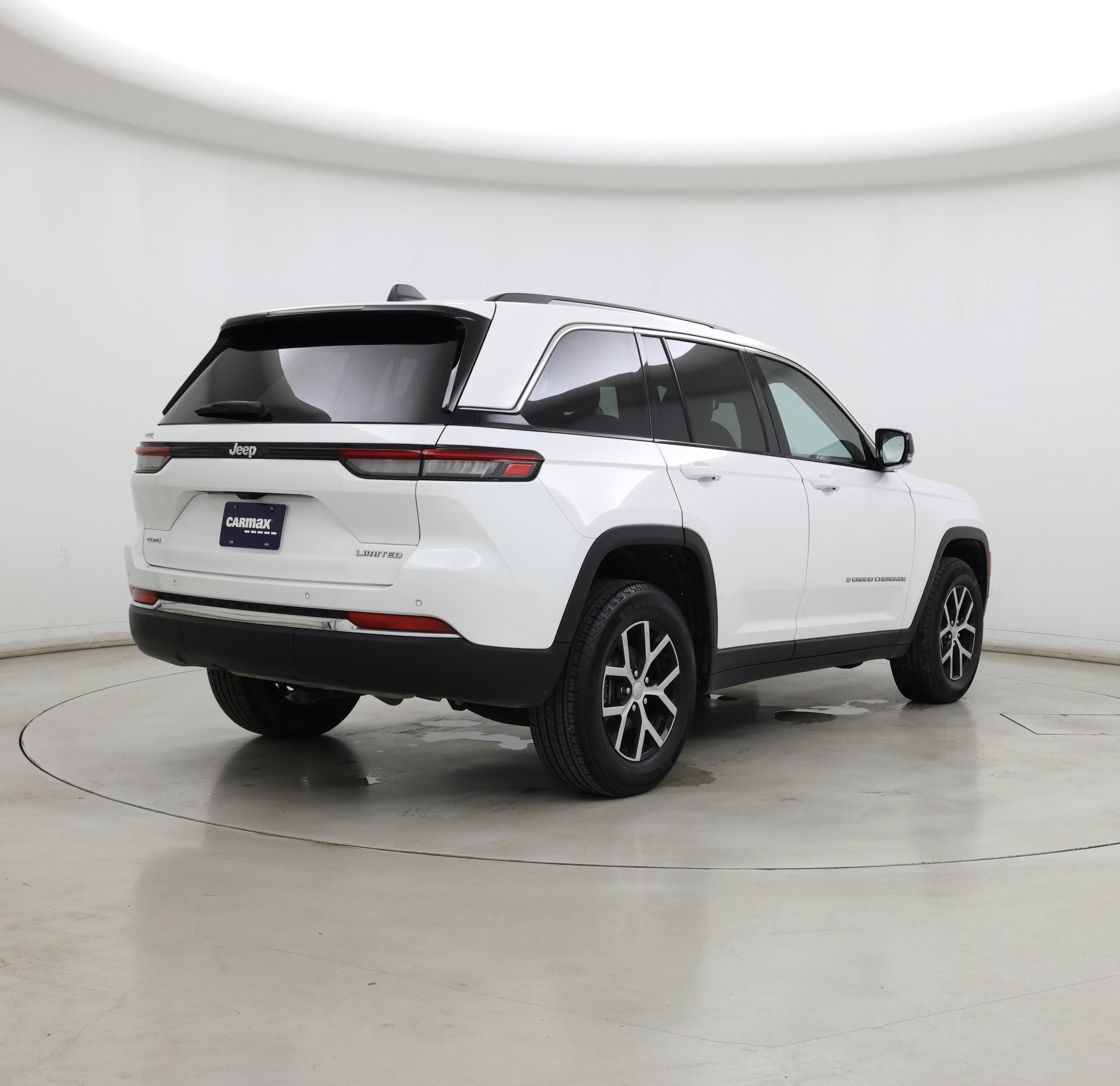 Thumbnail: 2023 Jeep Grand Cherokee - 8