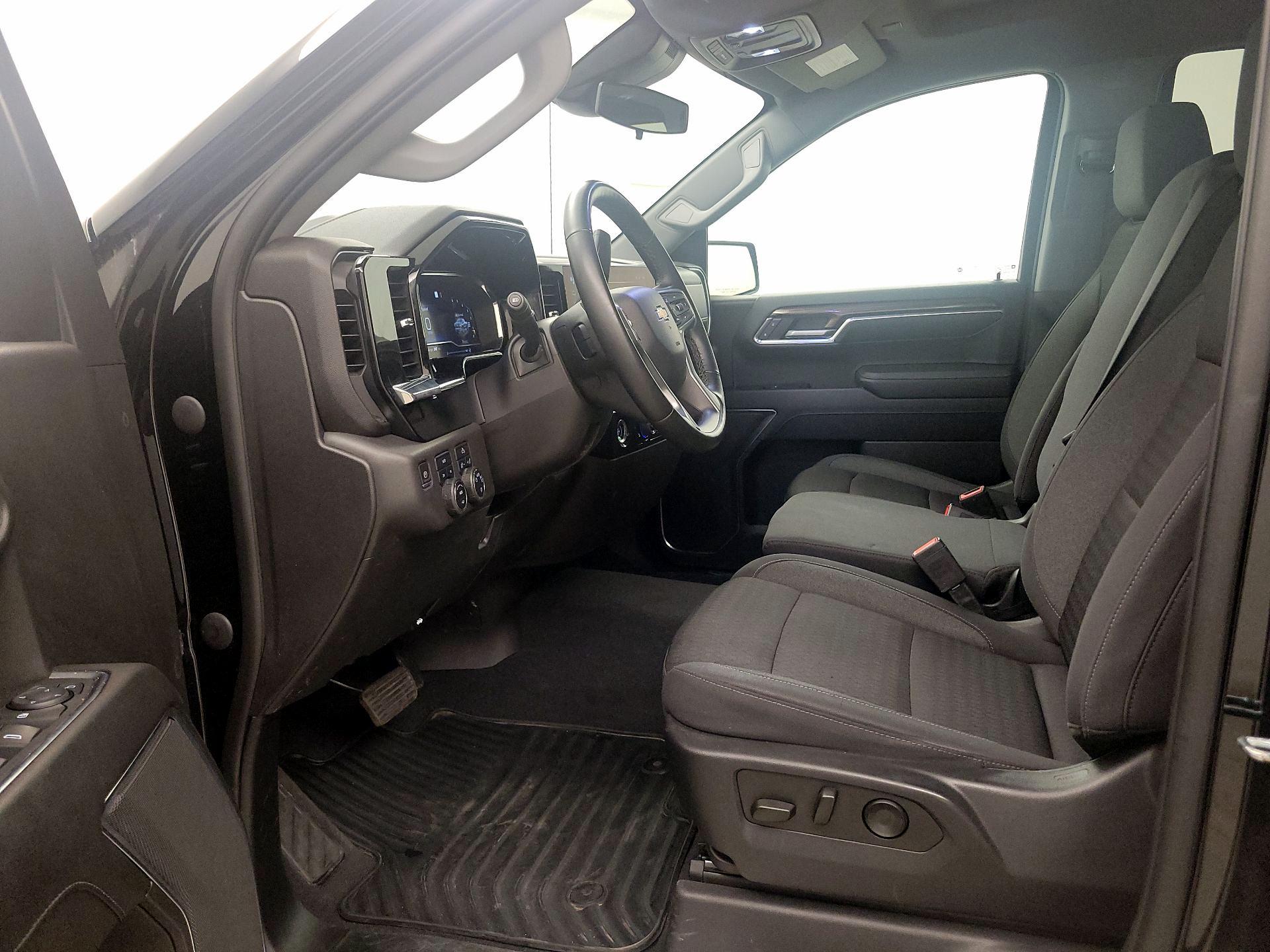 Thumbnail: 2023 Chevrolet Silverado 1500 - 11