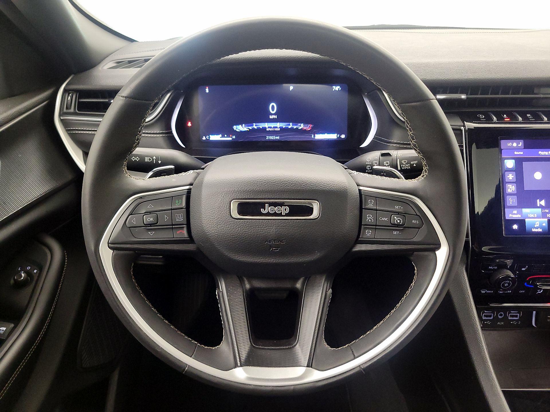 Thumbnail: 2023 Jeep Grand Cherokee - 10