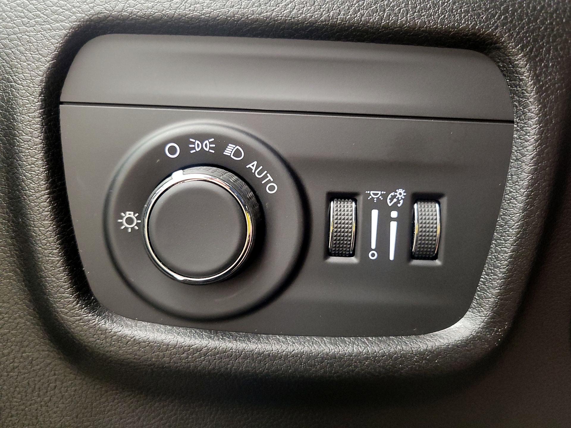 Thumbnail: 2023 Jeep Grand Cherokee - 13