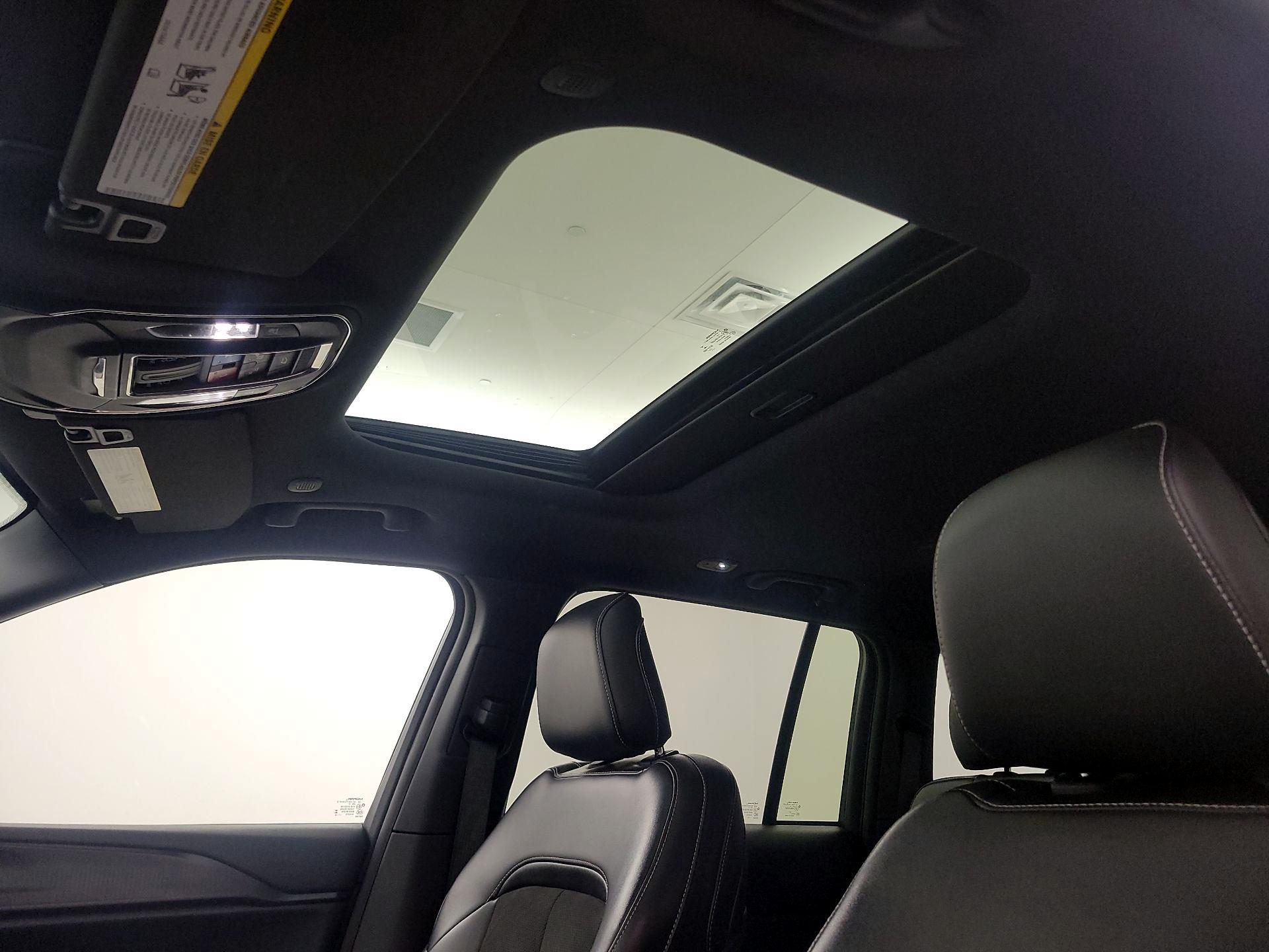 Thumbnail: 2023 Jeep Grand Cherokee - 19