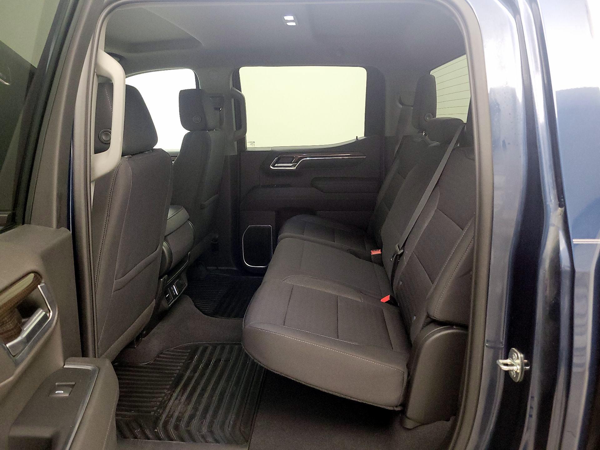 Thumbnail: 2022 Chevrolet Silverado 1500 - 19