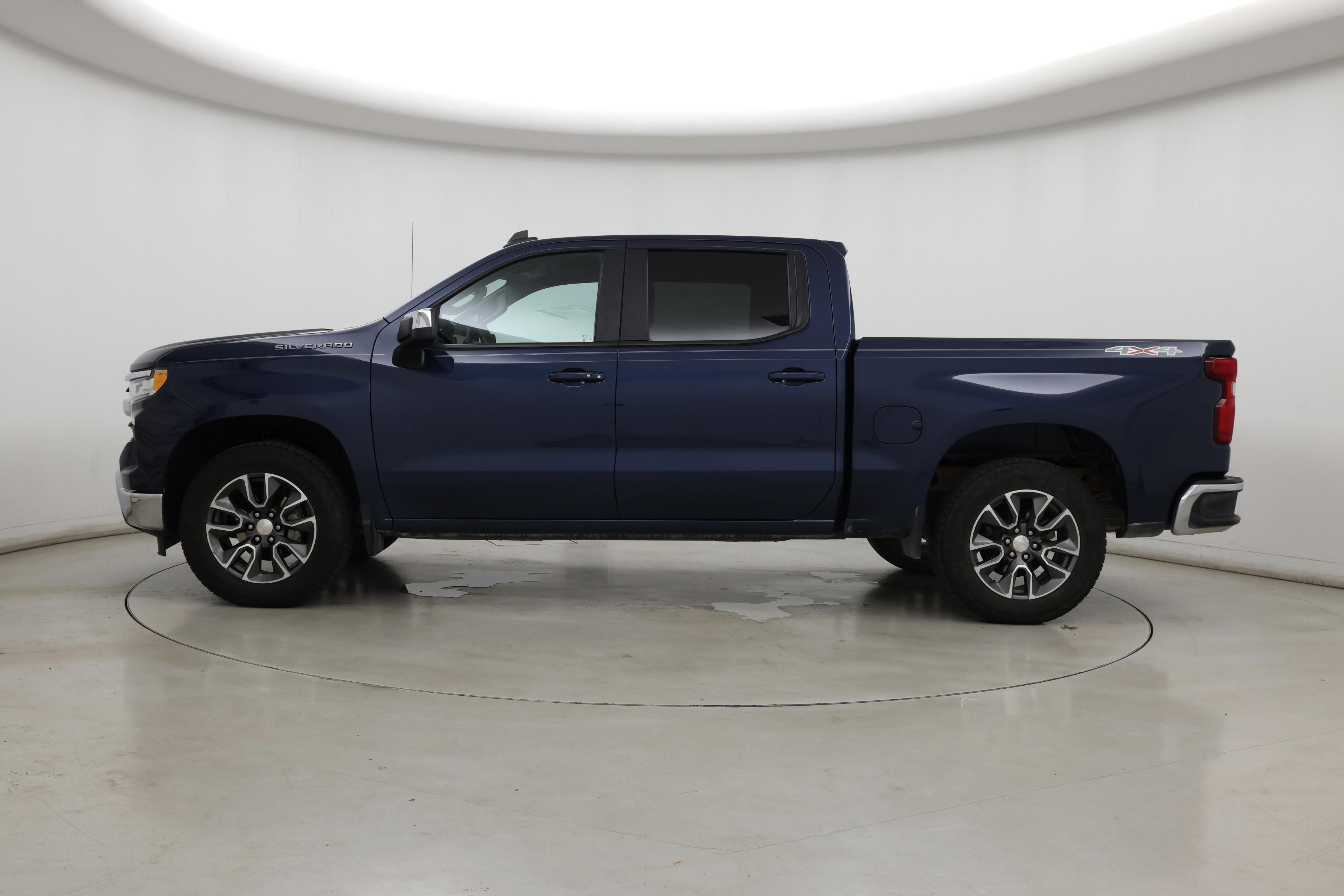Thumbnail: 2022 Chevrolet Silverado 1500 - 3