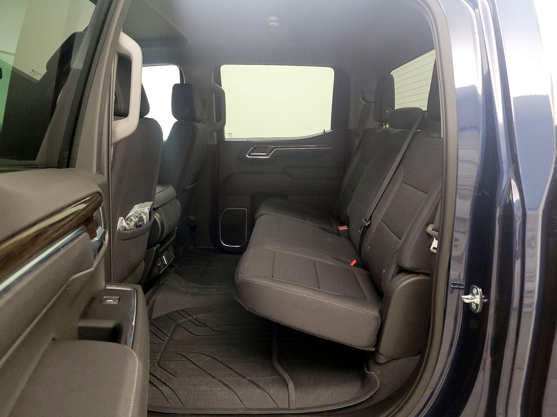 Thumbnail: 2023 Chevrolet Silverado 1500 - 19