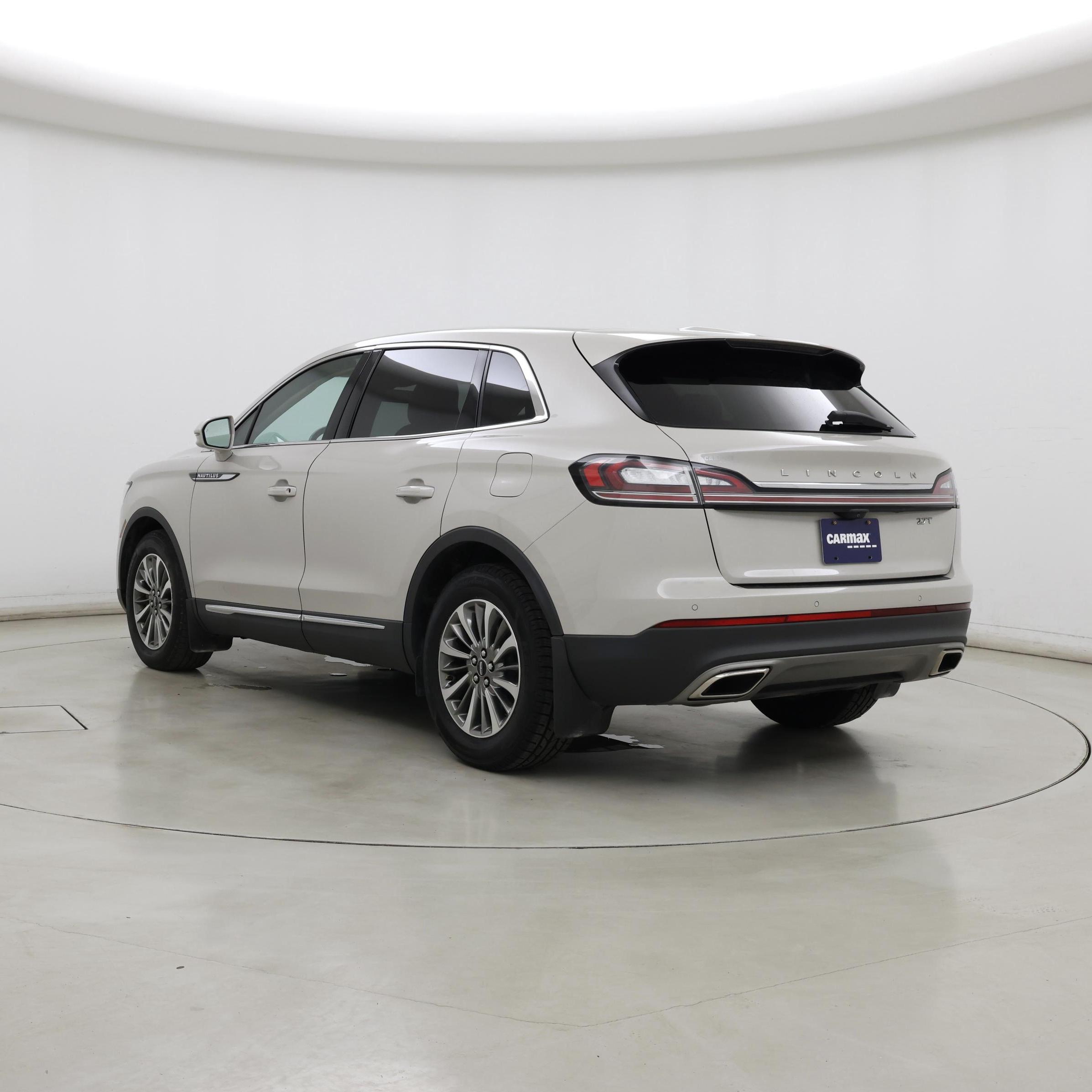 Thumbnail: 2019 Lincoln Nautilus - 2