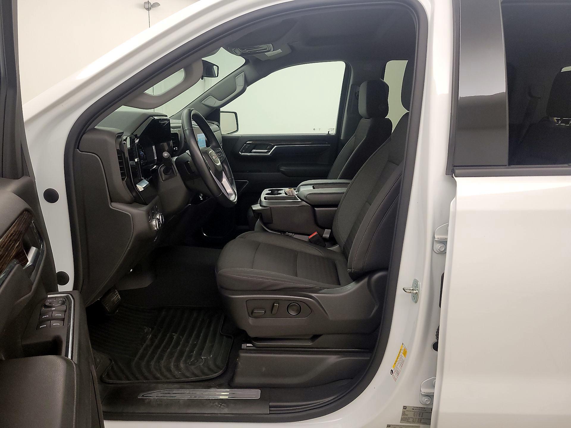 Thumbnail: 2023 GMC Sierra 1500 - 11