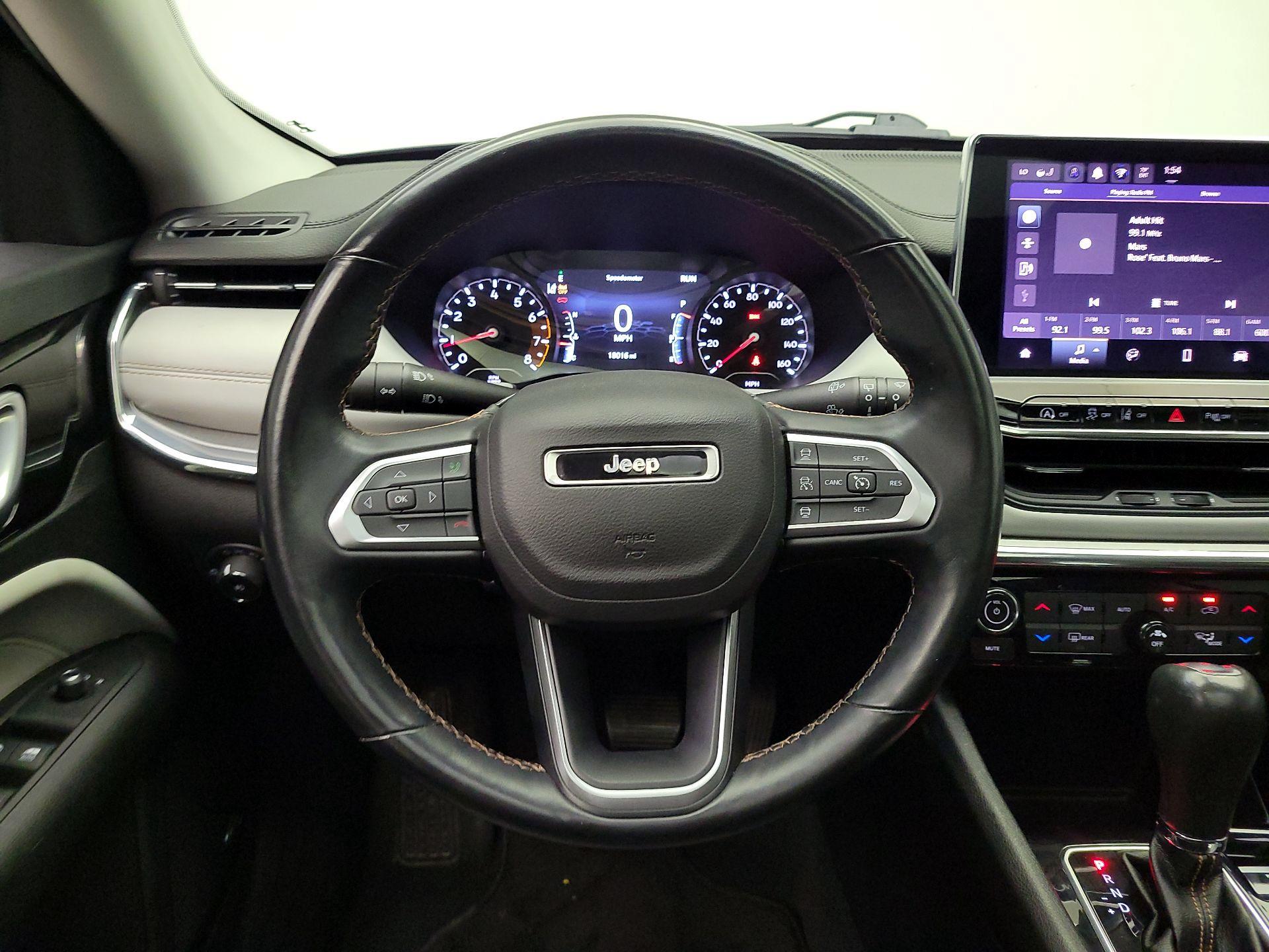 Thumbnail: 2022 Jeep Compass - 10